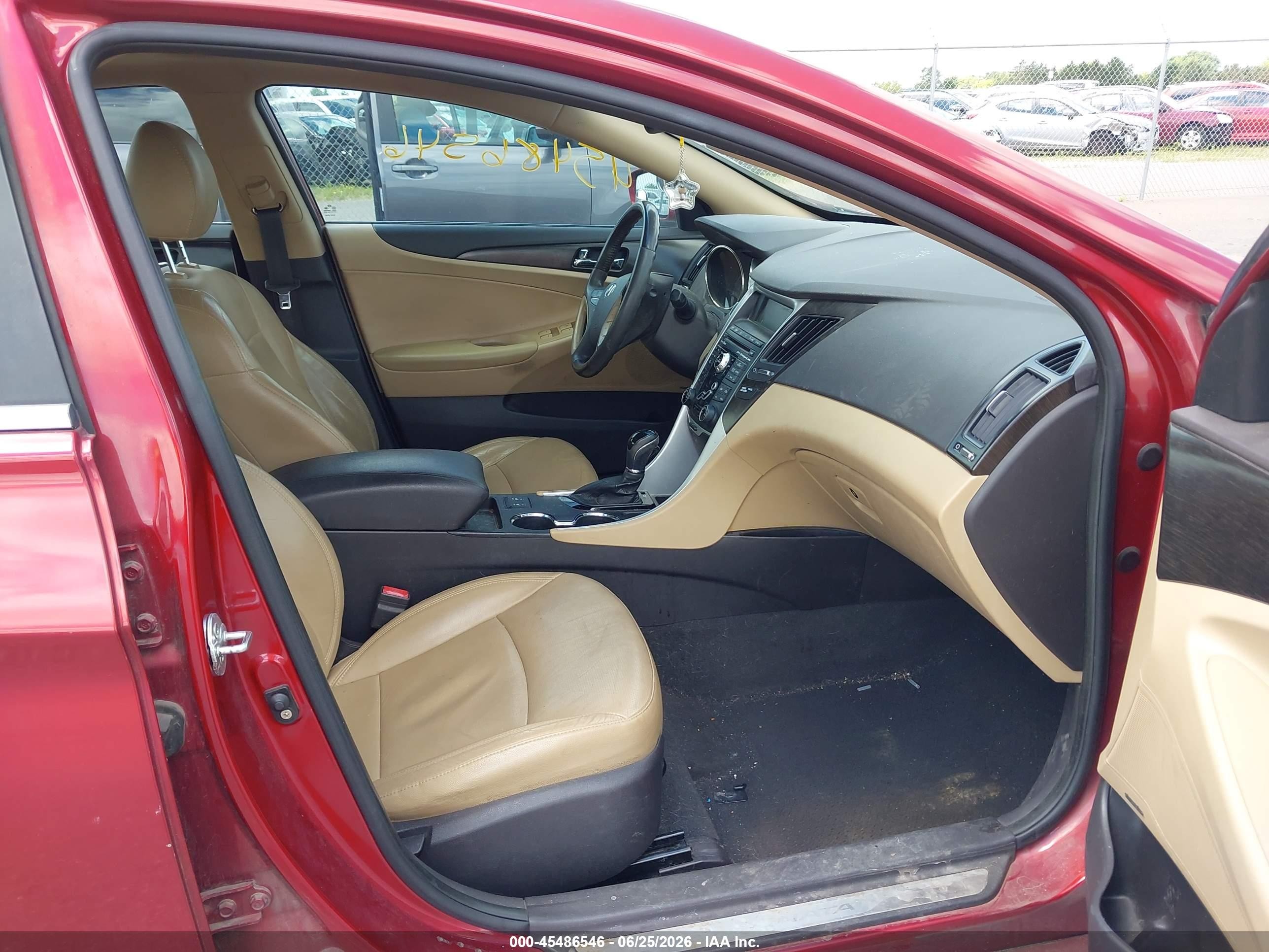 2011 Hyundai Sonata Limited Red vin: 5NPEC4AC1BH307924