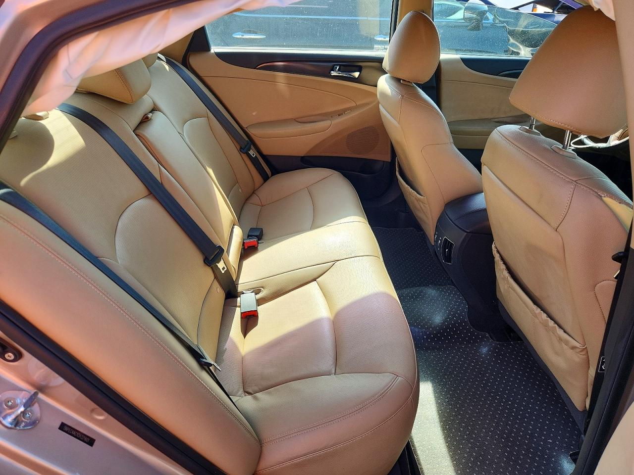 2012 Hyundai Sonata Limited Beige vin: 5NPEC4AC1CH321601