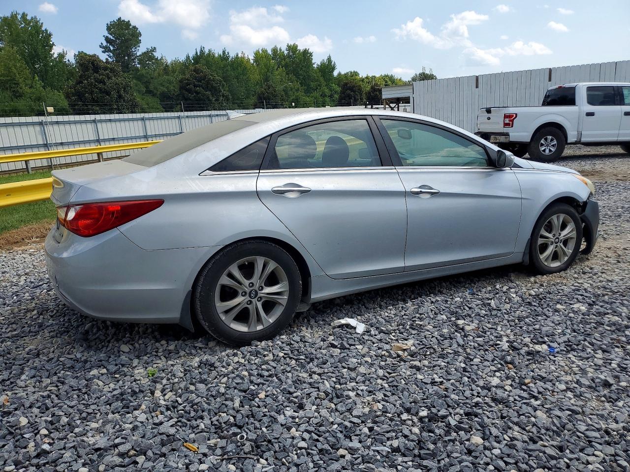 2013 Hyundai Sonata Limited Silver vin: 5NPEC4AC1DH512811