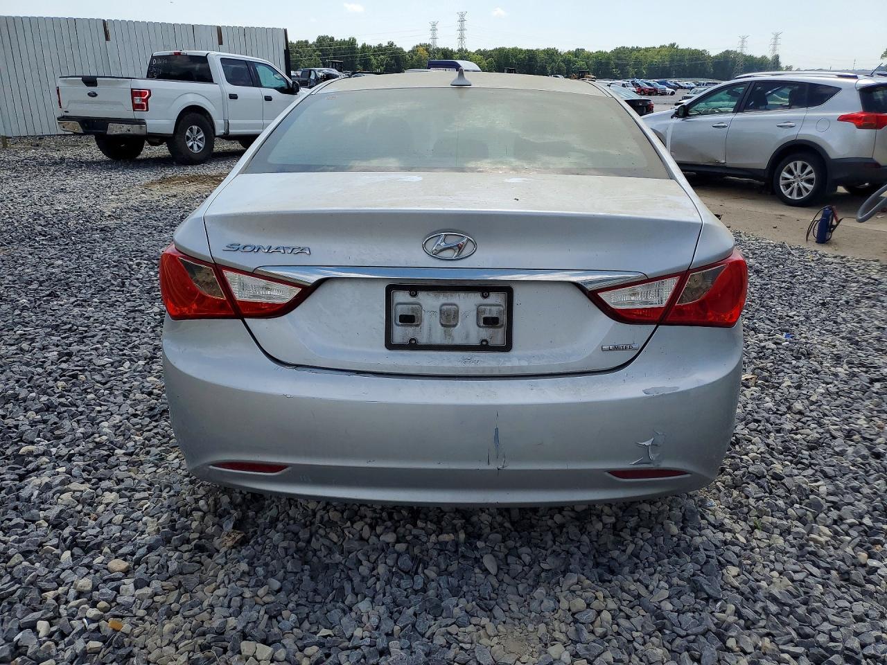 2013 Hyundai Sonata Limited Silver vin: 5NPEC4AC1DH512811
