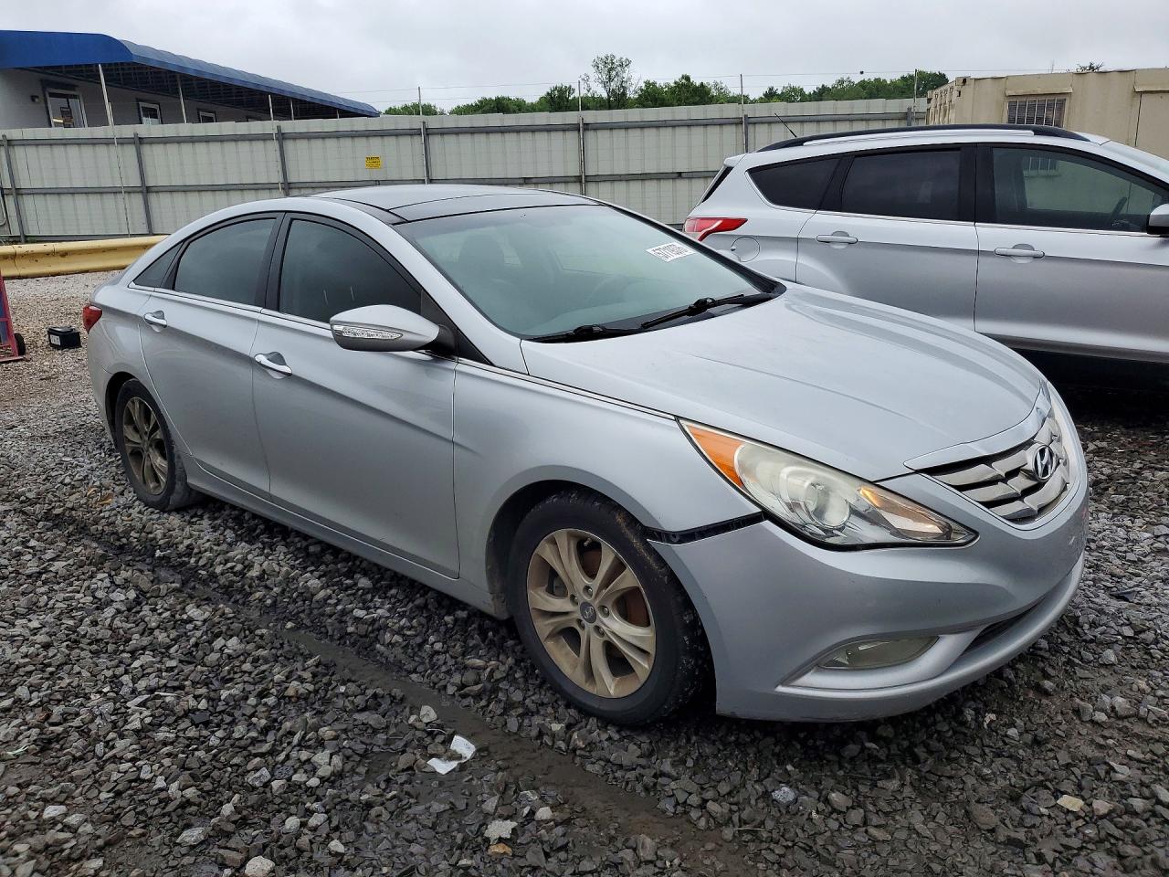 2013 Hyundai Sonata Limited Silver vin: 5NPEC4AC1DH628137