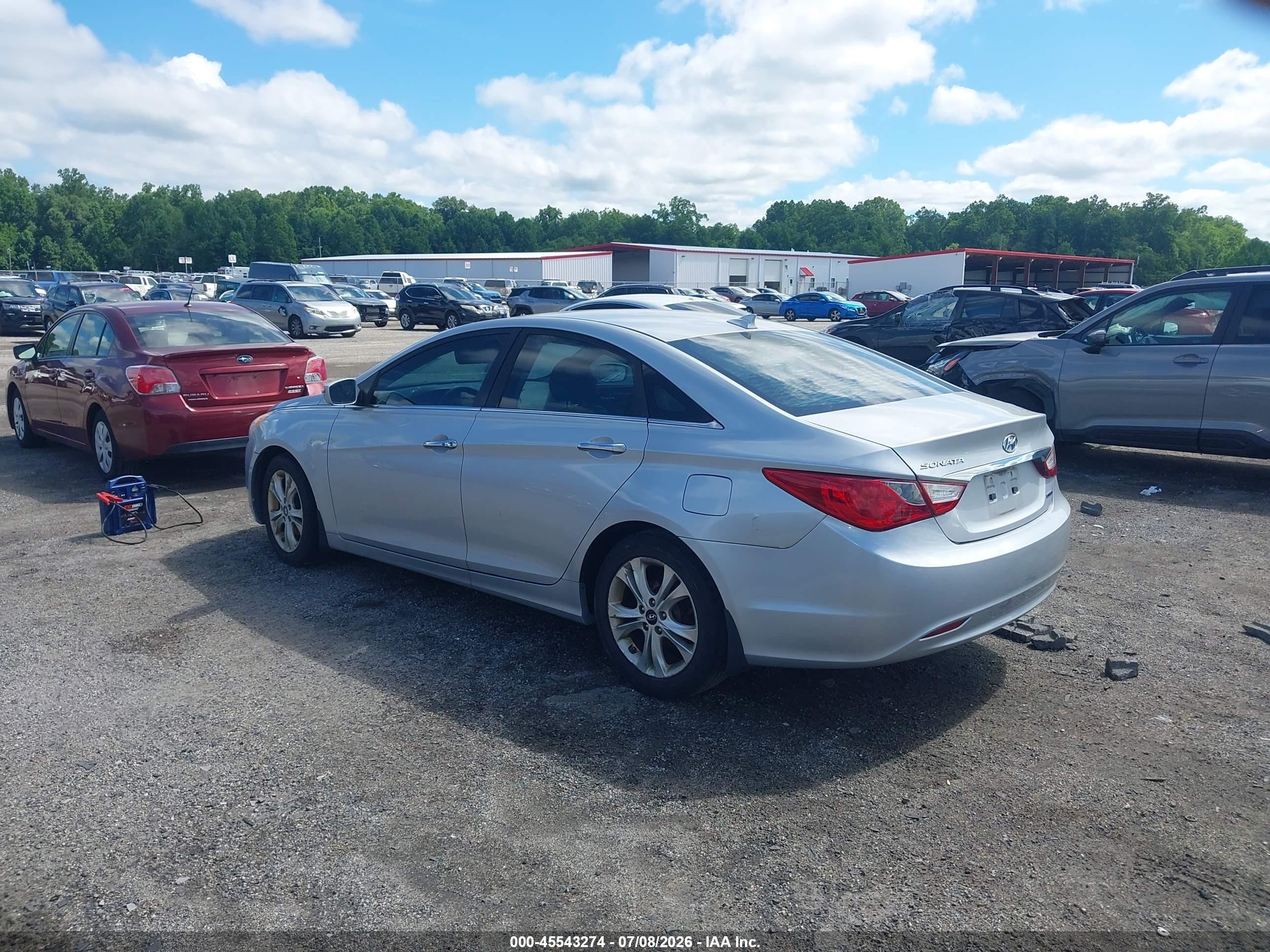 2013 Hyundai Sonata Limited Silver vin: 5NPEC4AC1DH641907