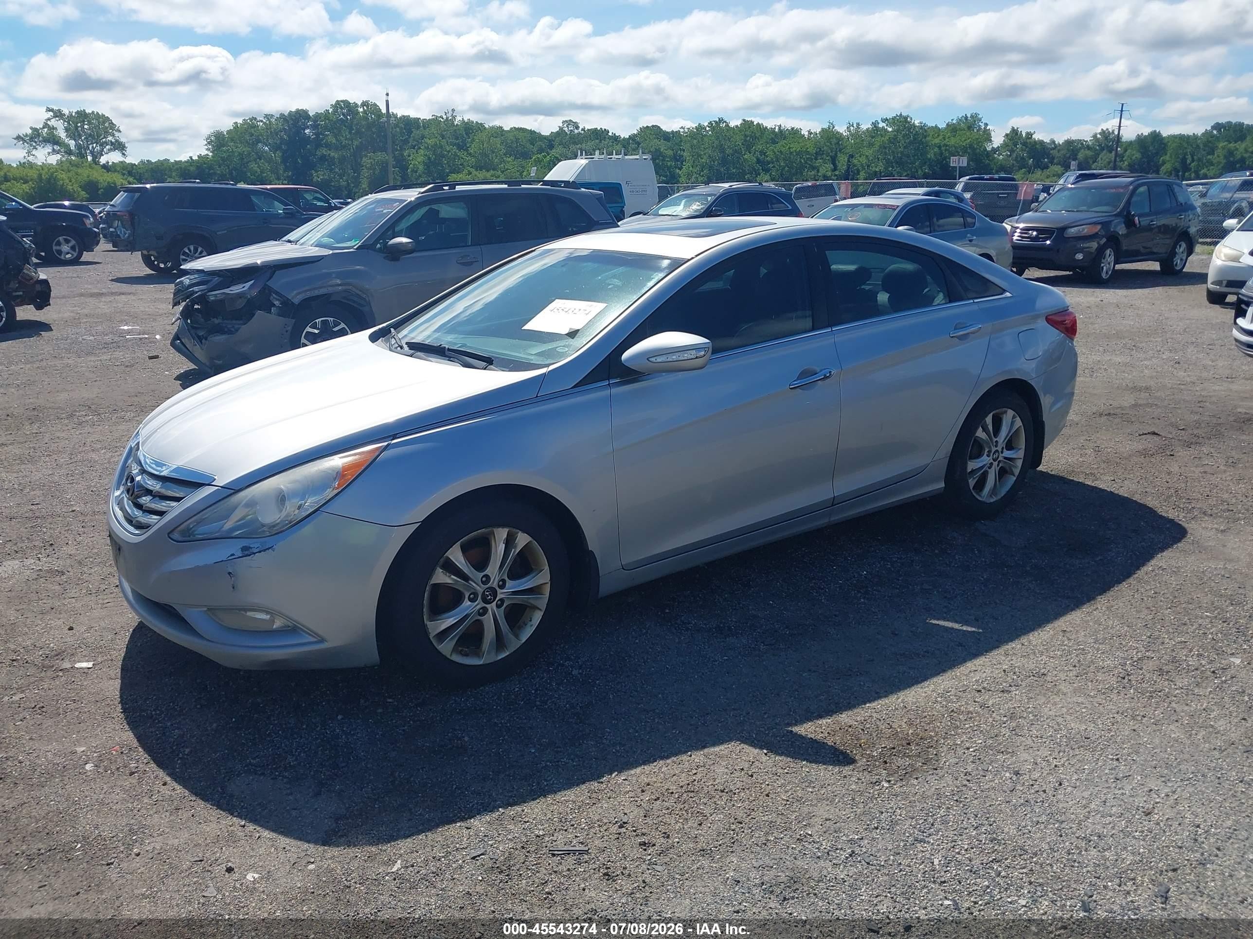 2013 Hyundai Sonata Limited Silver vin: 5NPEC4AC1DH641907