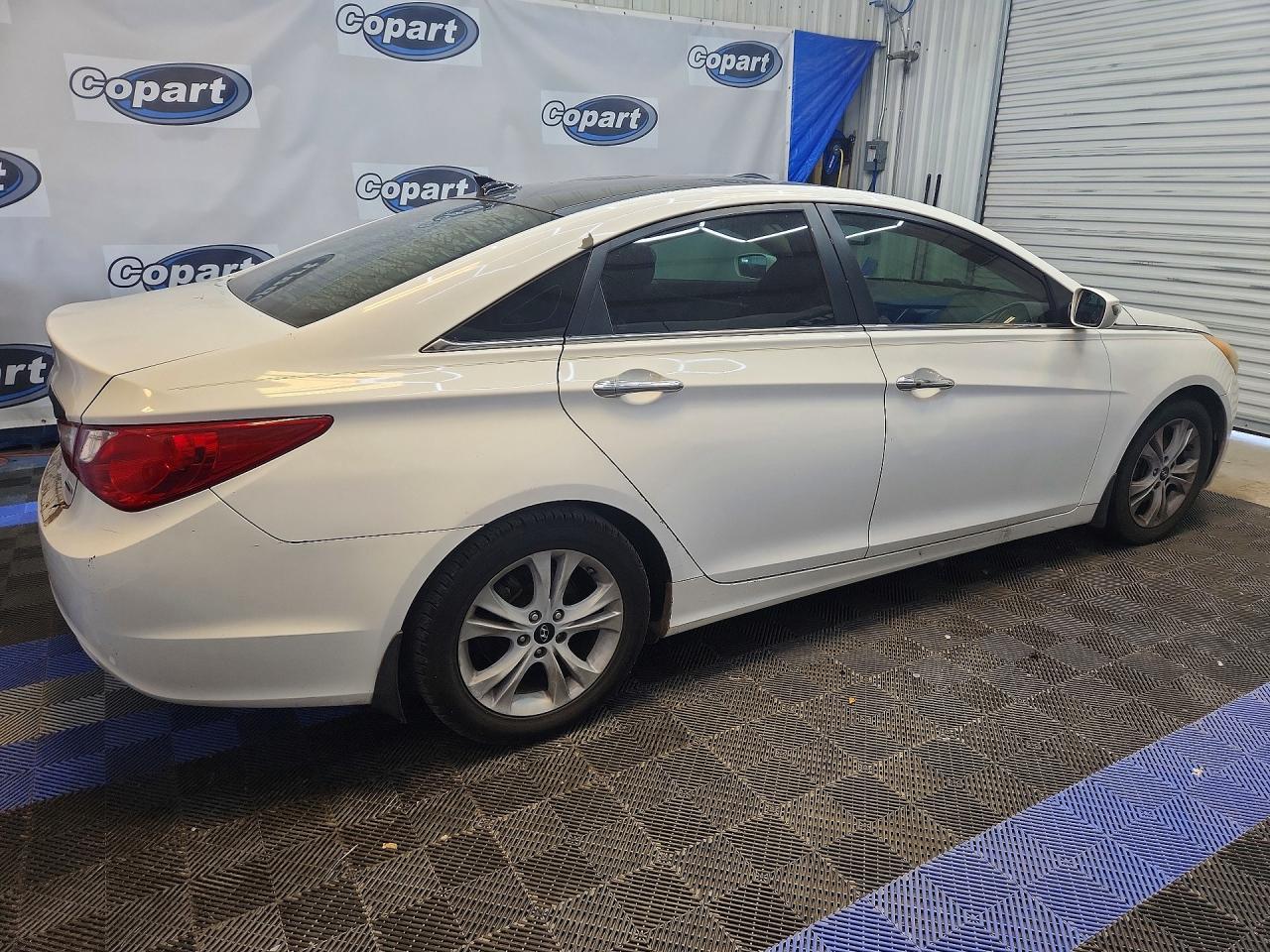 2013 Hyundai Sonata Limited White vin: 5NPEC4AC1DH652230