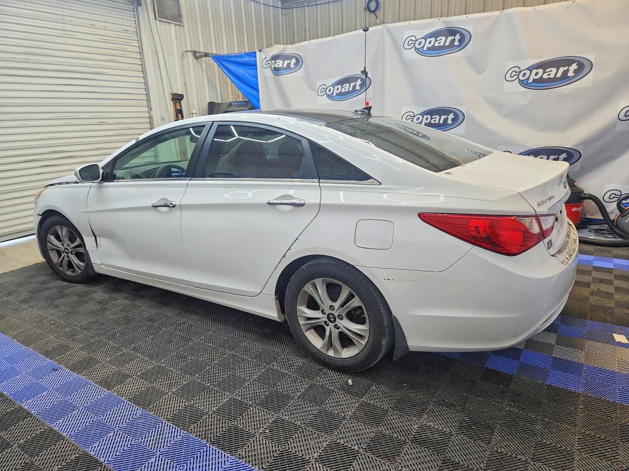 2013 Hyundai Sonata Limited White vin: 5NPEC4AC1DH652230