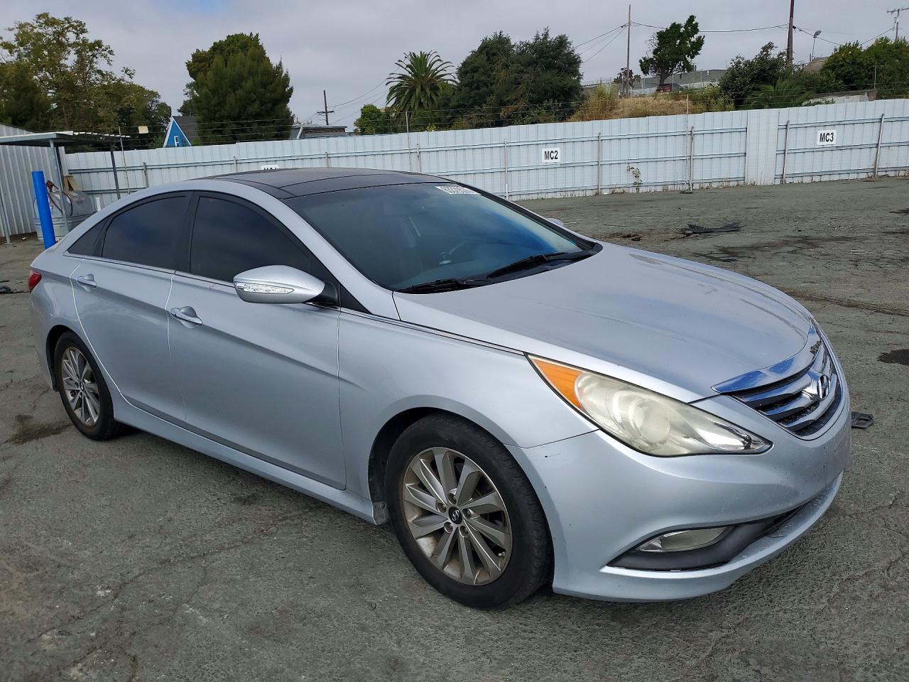 2014 Hyundai Sonata Limited Silver vin: 5NPEC4AC1EH832115