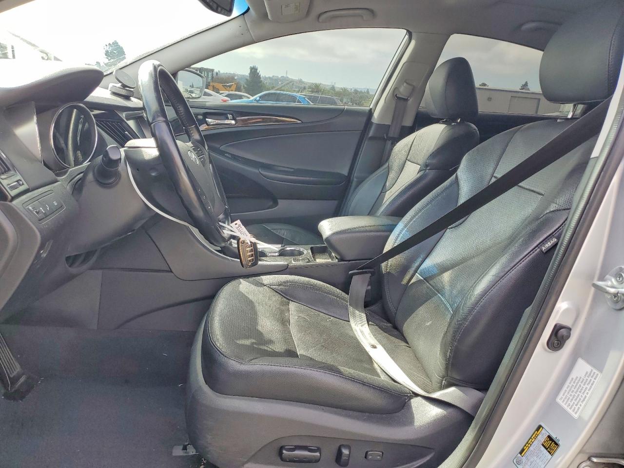 2014 Hyundai Sonata Limited Silver vin: 5NPEC4AC1EH832115