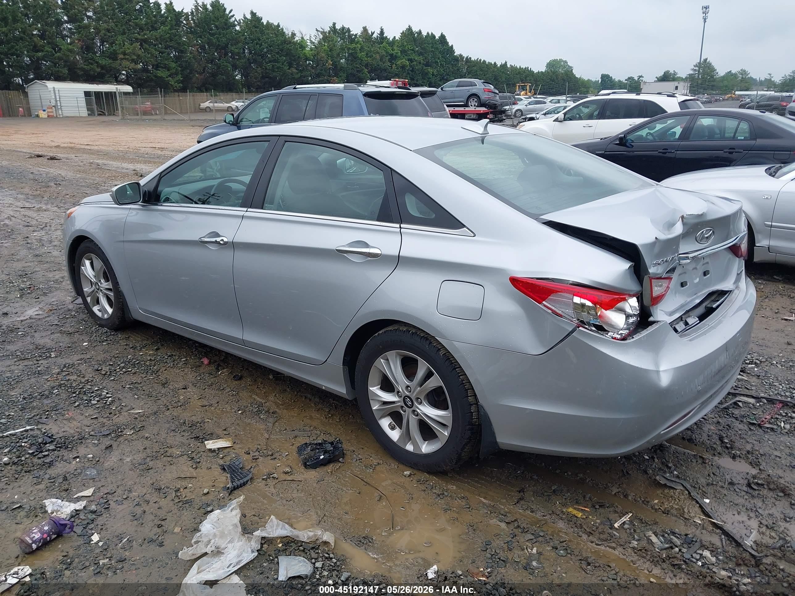 2011 Hyundai Sonata Limited Silver vin: 5NPEC4AC2BH005235