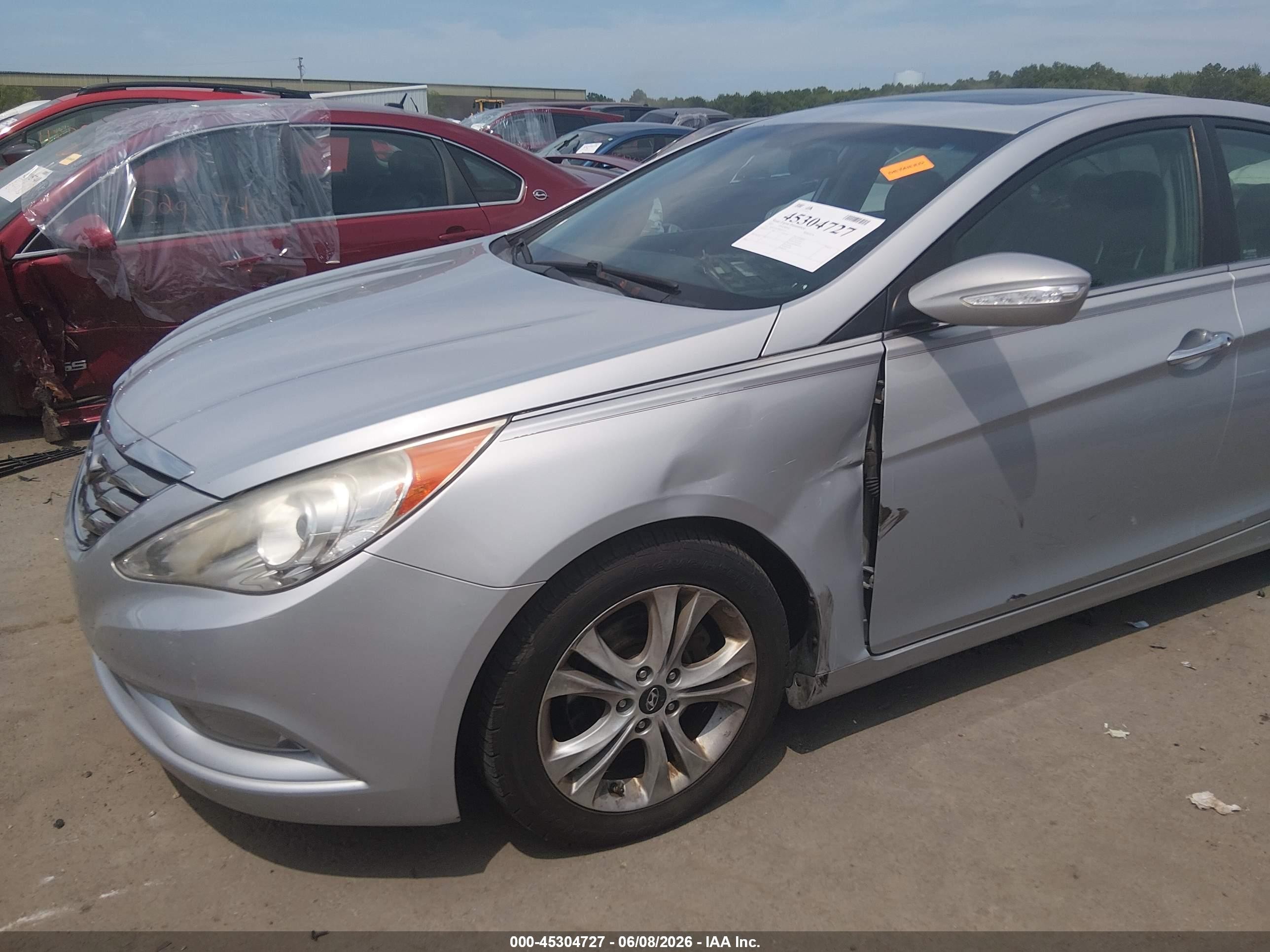 2011 Hyundai Sonata Limited Silver vin: 5NPEC4AC2BH011147