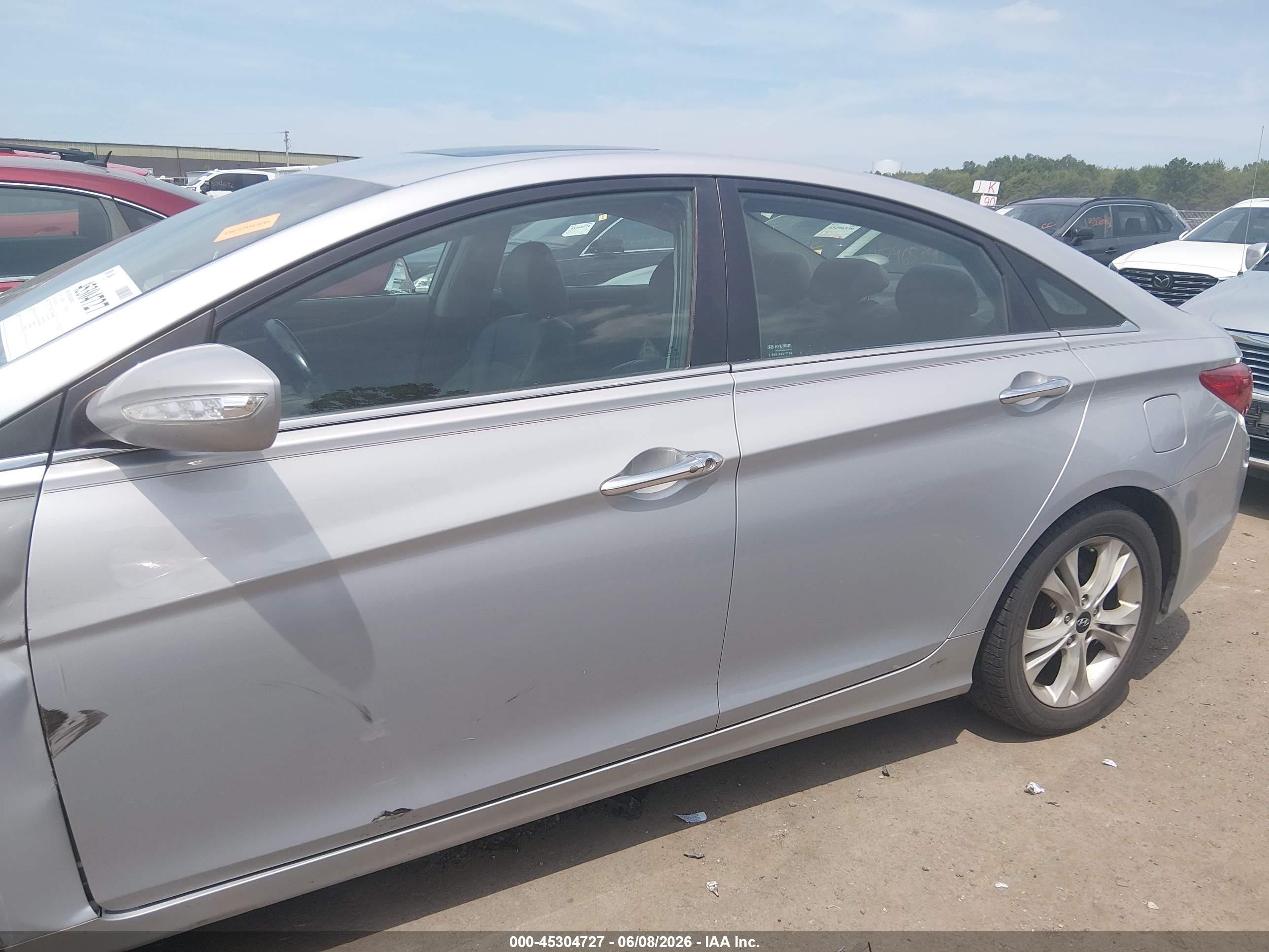 2011 Hyundai Sonata Limited Silver vin: 5NPEC4AC2BH011147