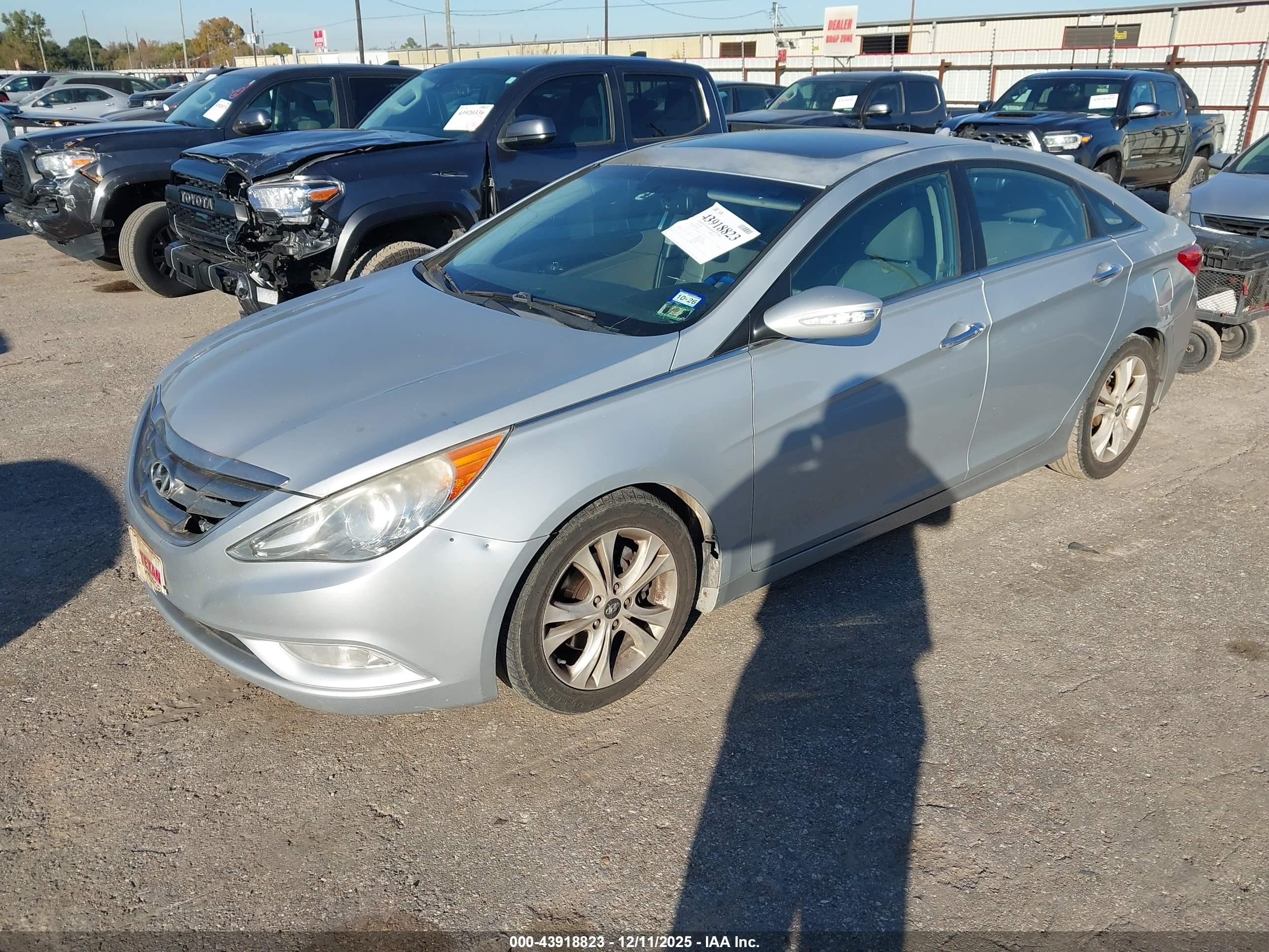 2011 Hyundai Sonata Limited Silver vin: 5NPEC4AC2BH028854