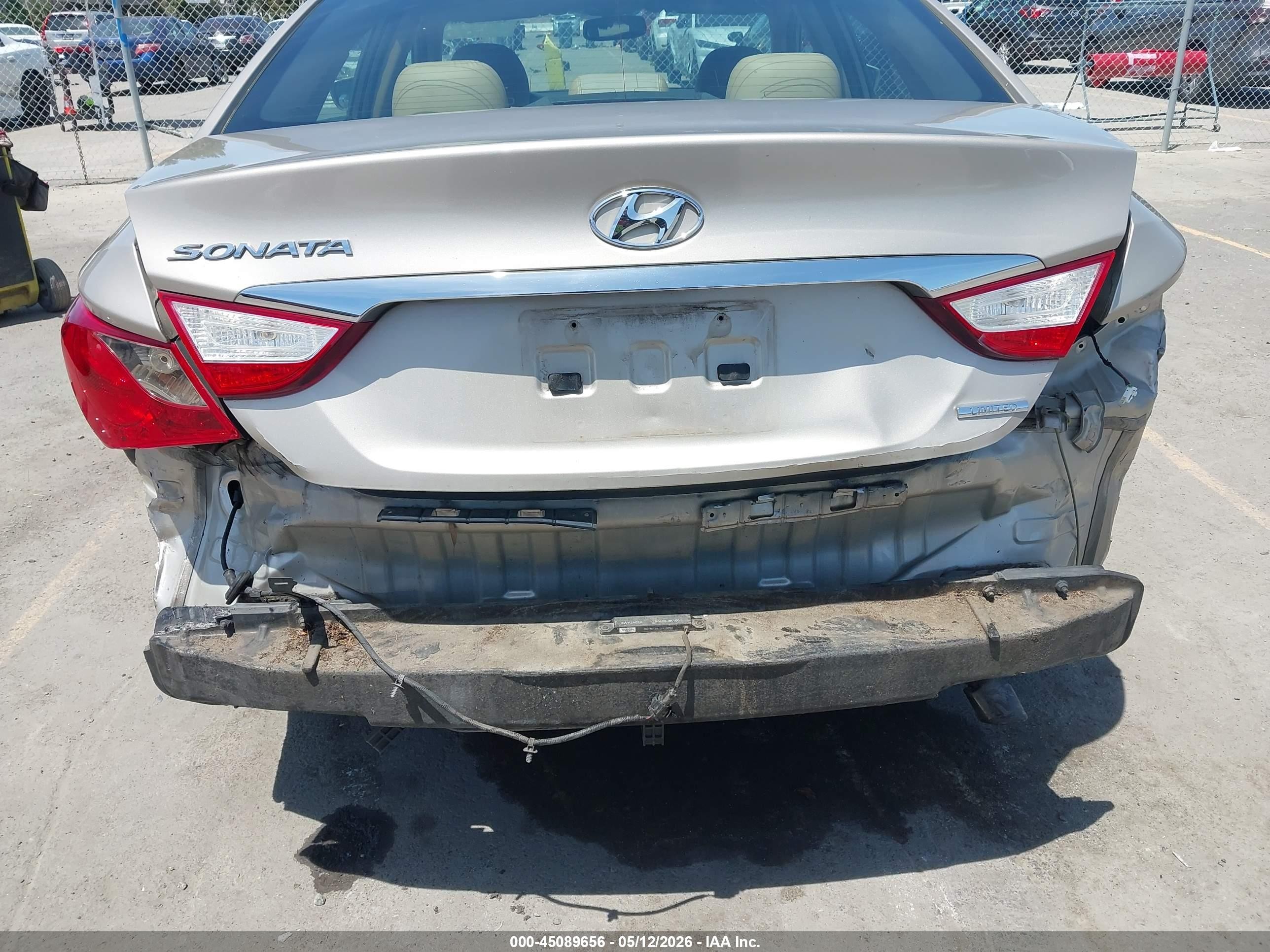 2011 Hyundai Sonata Limited Золотой vin: 5NPEC4AC2BH040163