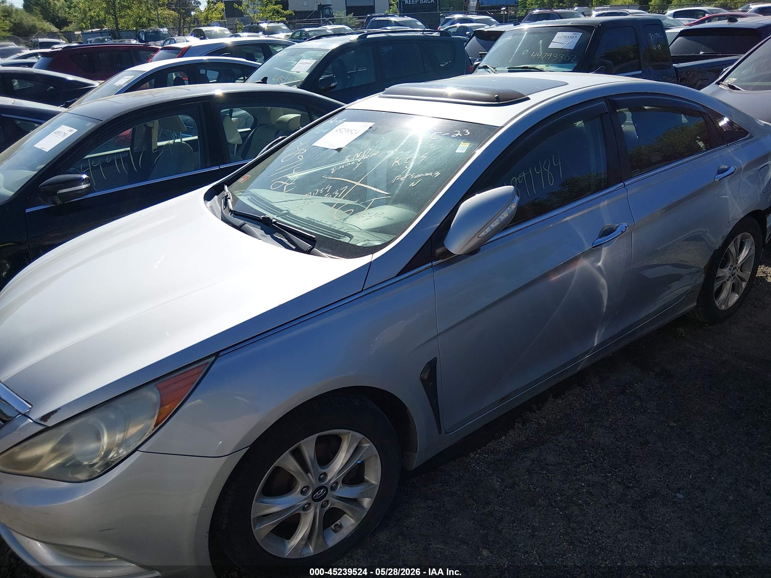 2011 Hyundai Sonata Limited Серебряный vin: 5NPEC4AC2BH080906