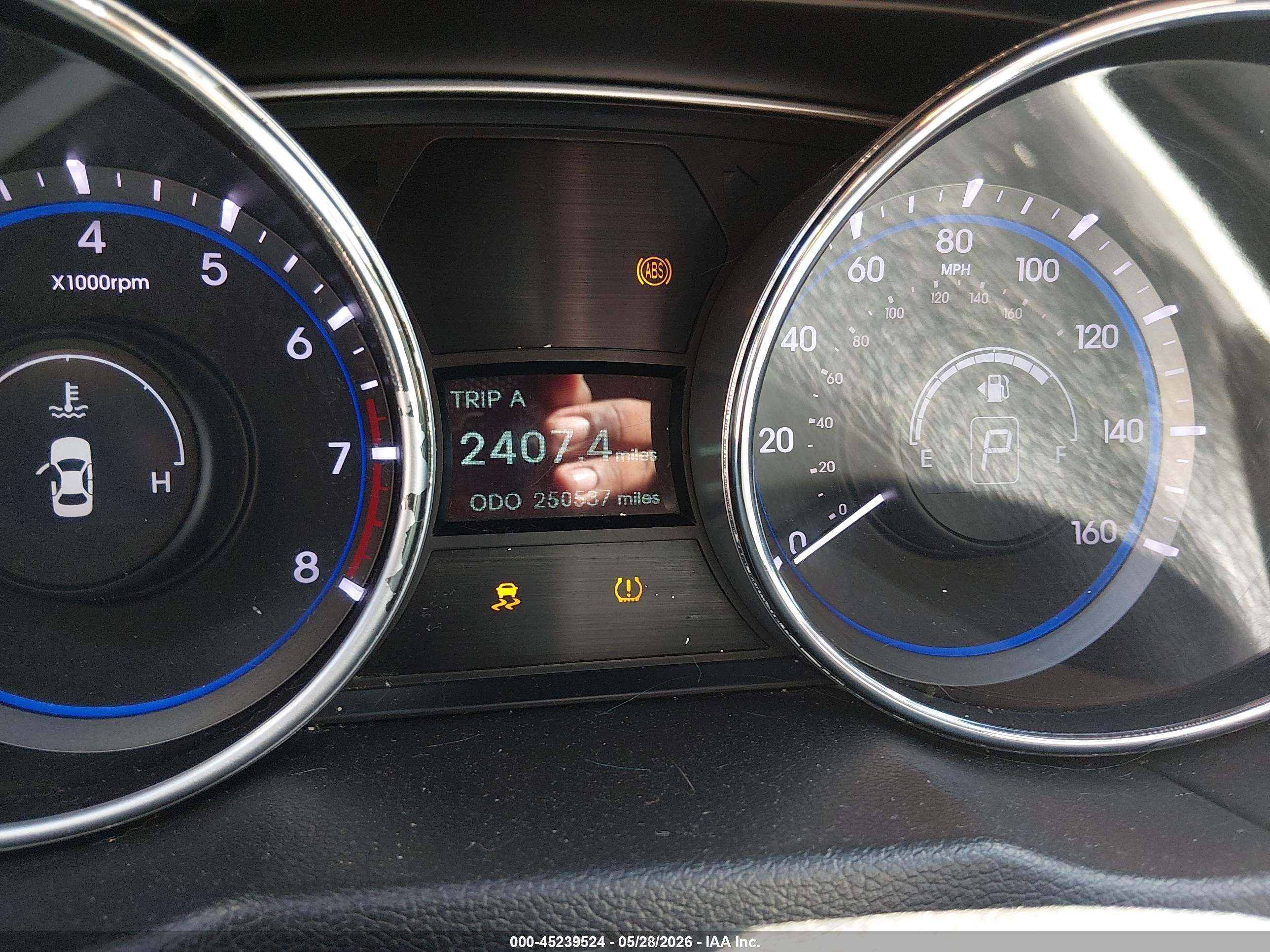 2011 Hyundai Sonata Limited Серебряный vin: 5NPEC4AC2BH080906