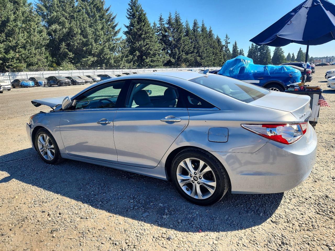 2011 Hyundai Sonata Limited Silver vin: 5NPEC4AC2BH136228