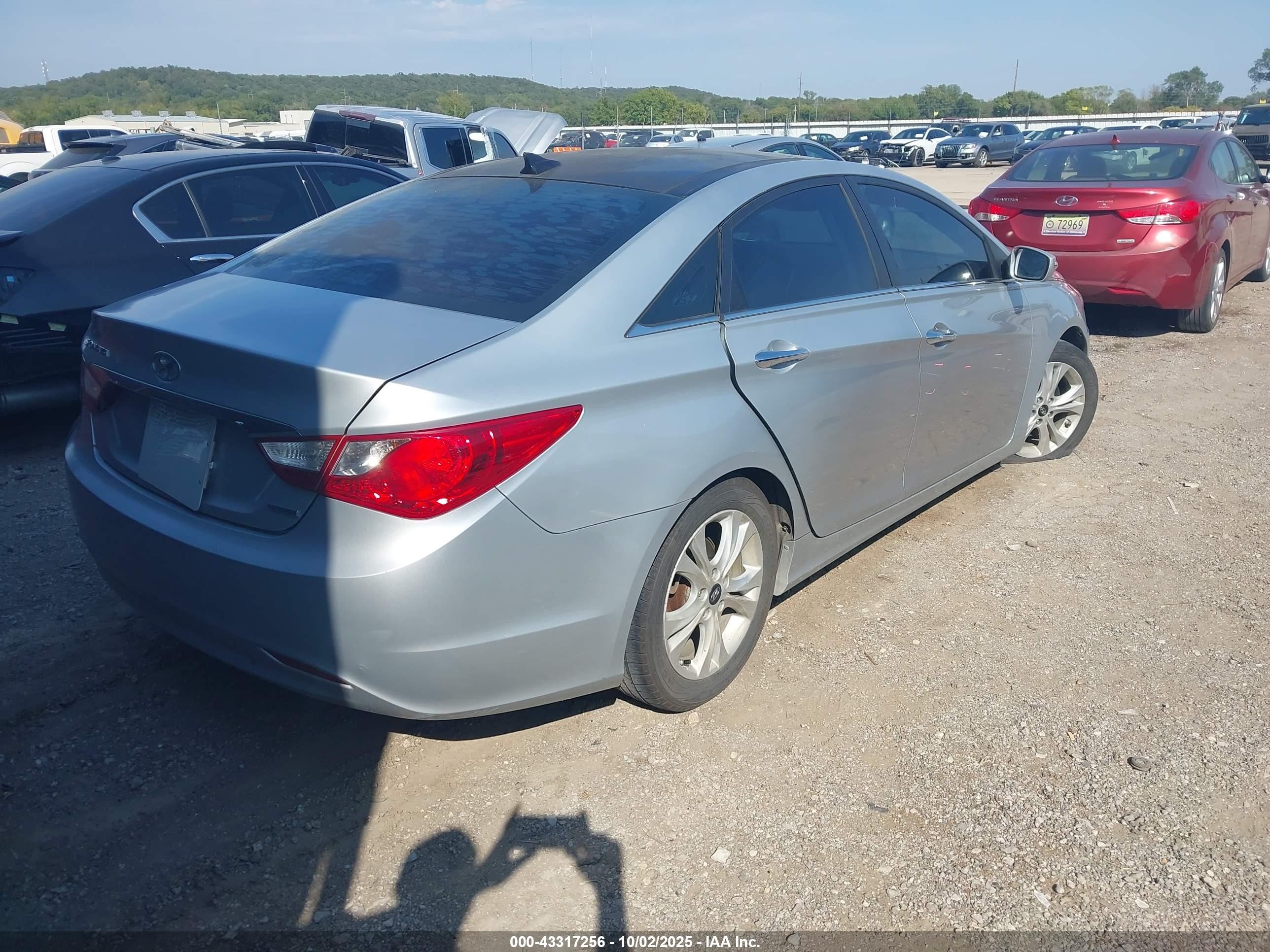 2012 Hyundai Sonata Limited Silver vin: 5NPEC4AC2CH367339