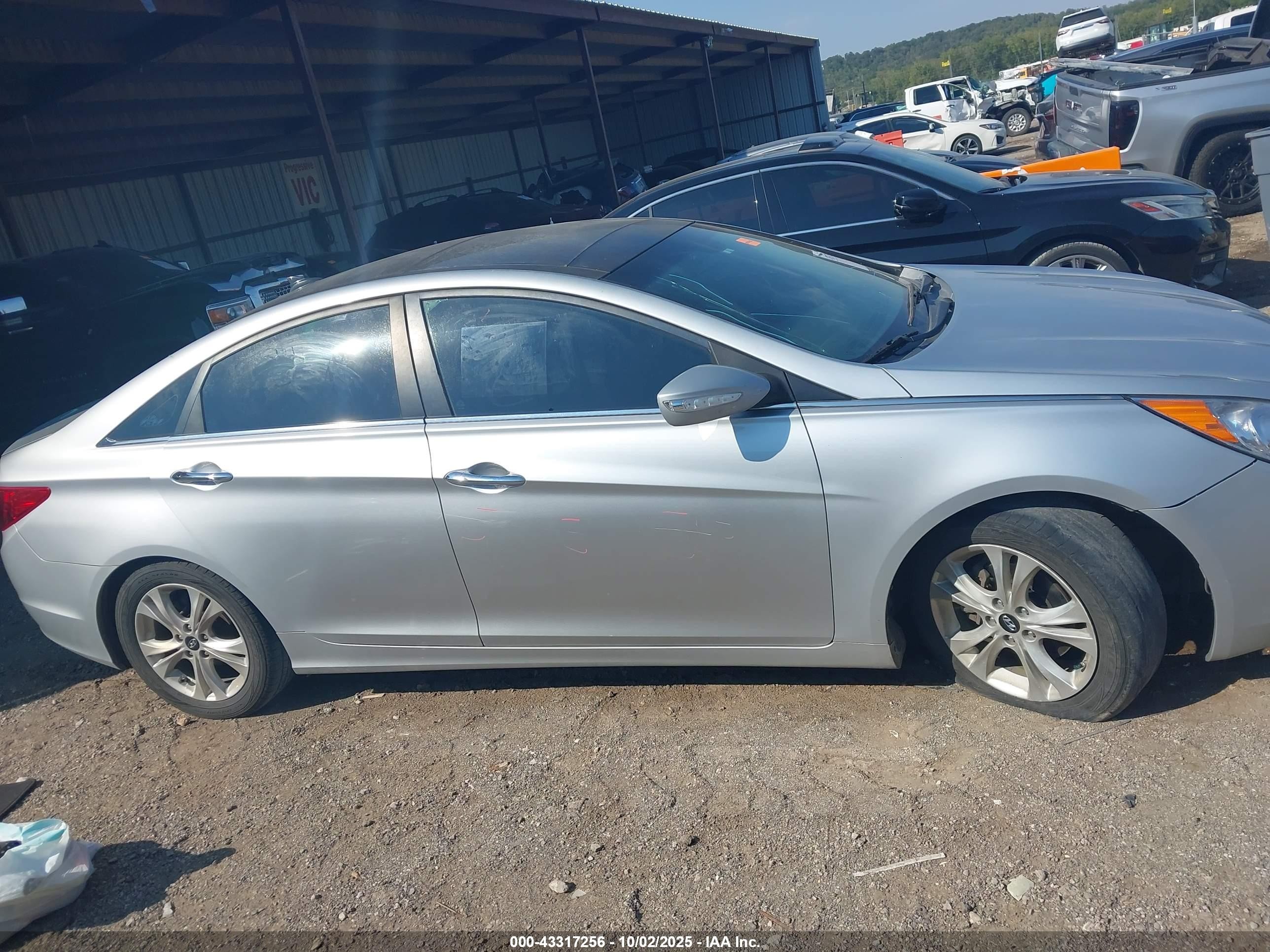 2012 Hyundai Sonata Limited Silver vin: 5NPEC4AC2CH367339
