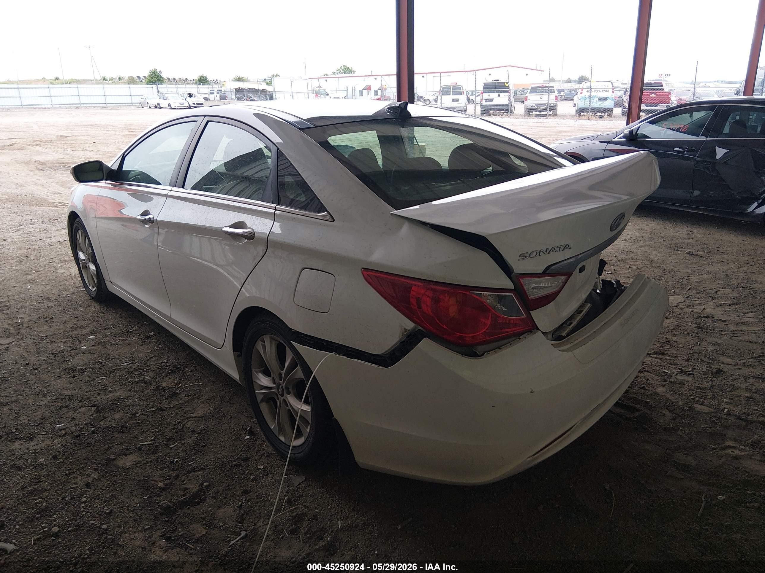 2013 Hyundai Sonata Limited White vin: 5NPEC4AC2DH527835