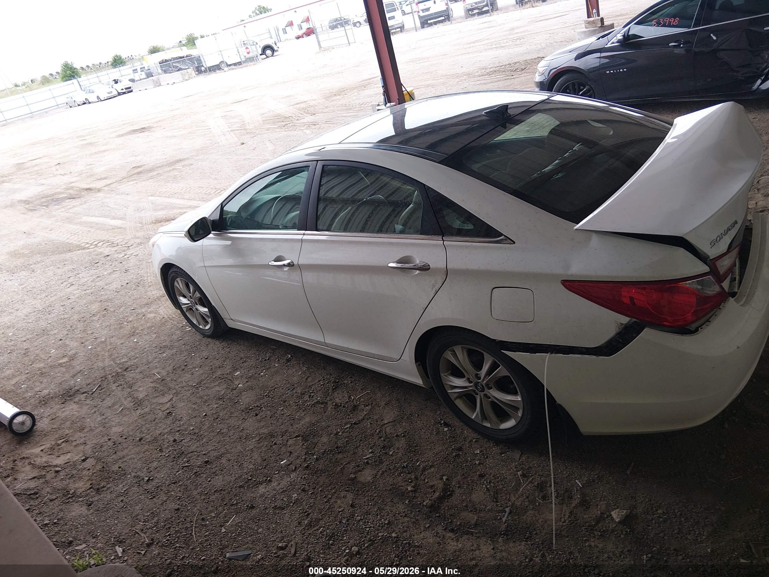 2013 Hyundai Sonata Limited White vin: 5NPEC4AC2DH527835