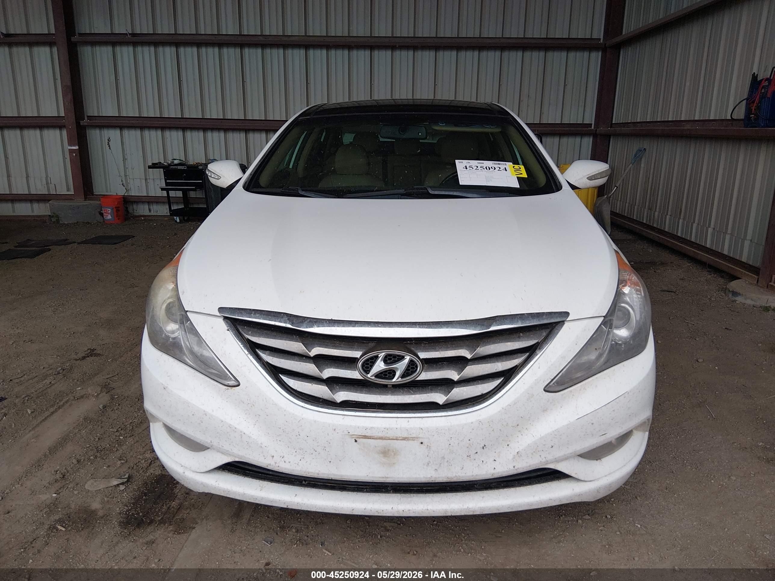 2013 Hyundai Sonata Limited White vin: 5NPEC4AC2DH527835