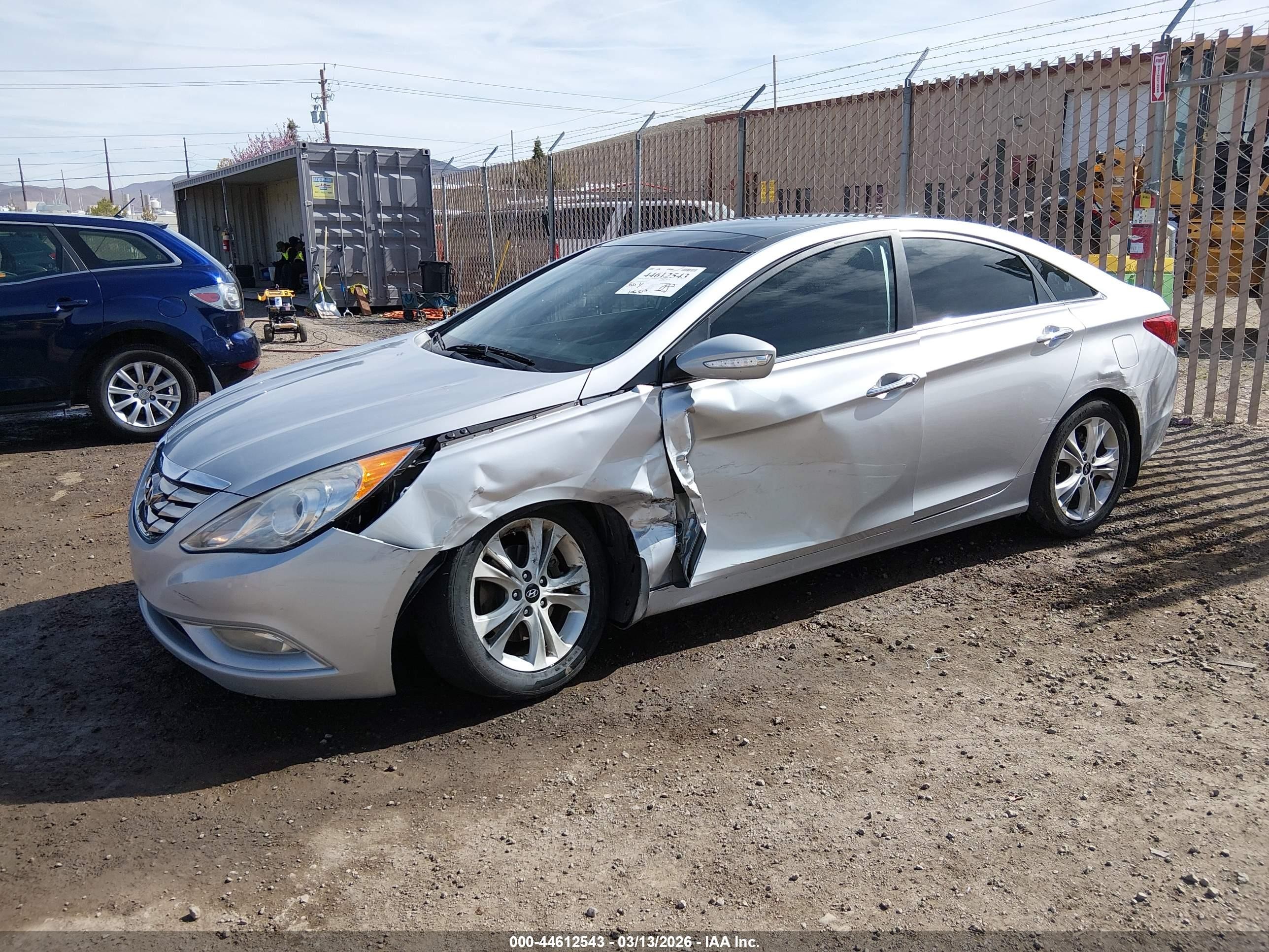 2013 Hyundai Sonata Limited Silver vin: 5NPEC4AC2DH667545