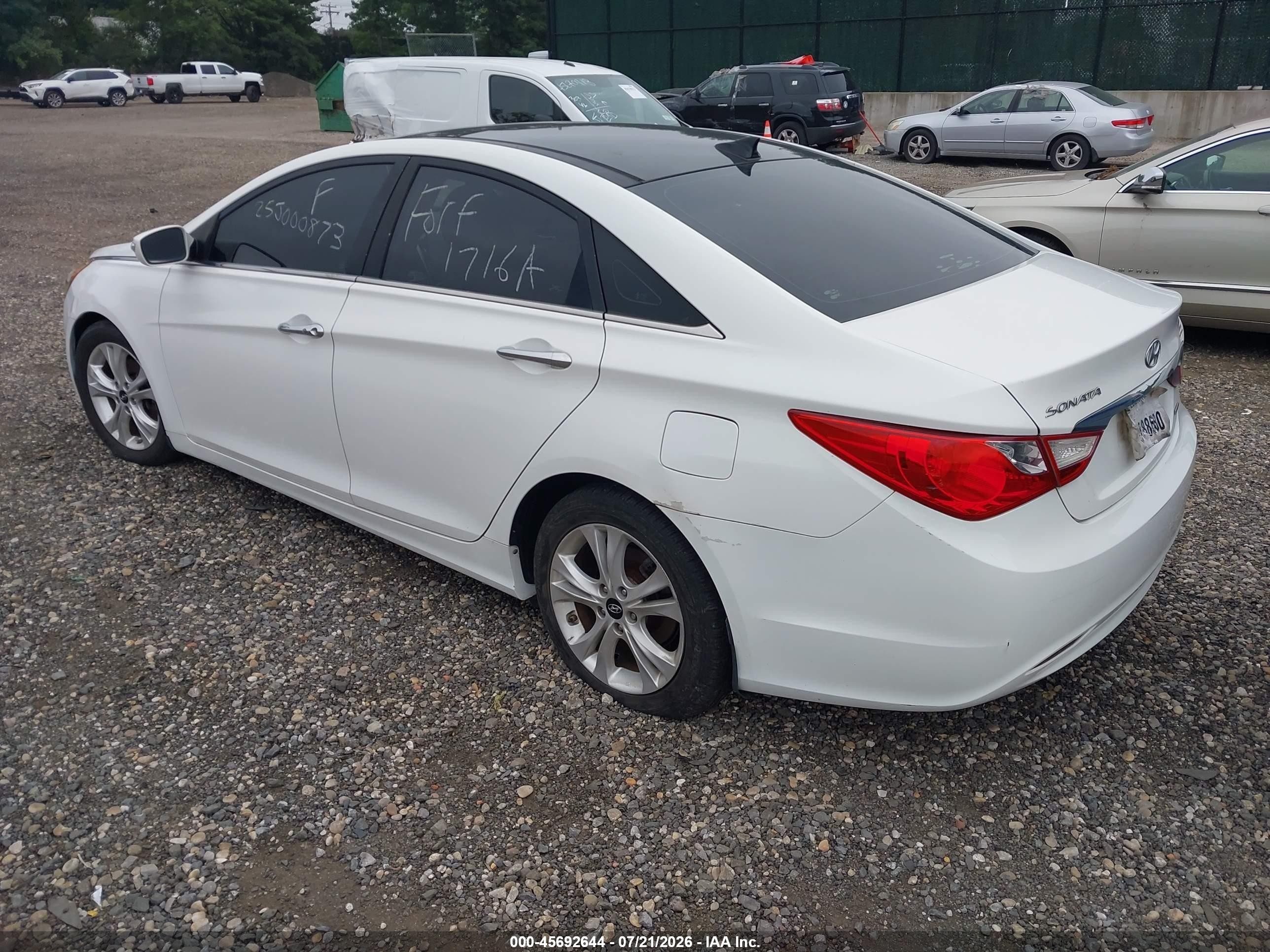 2013 Hyundai Sonata Limited White vin: 5NPEC4AC2DH694373
