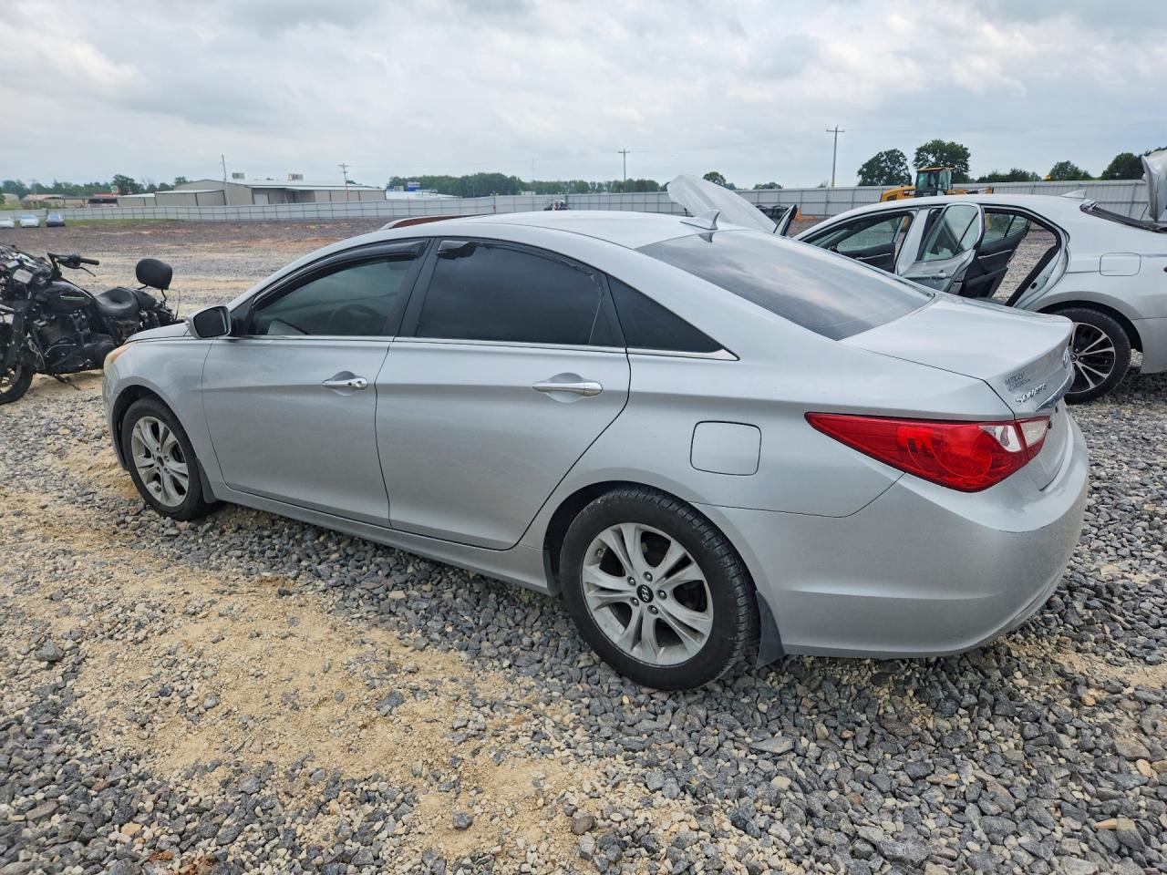 2011 Hyundai Sonata Limited Silver vin: 5NPEC4AC3BH101066