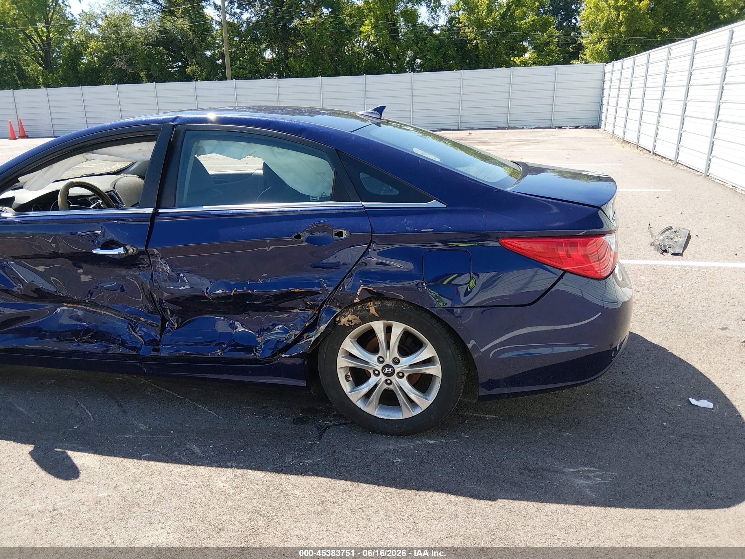 2011 Hyundai Sonata Limited Blue vin: 5NPEC4AC3BH119275