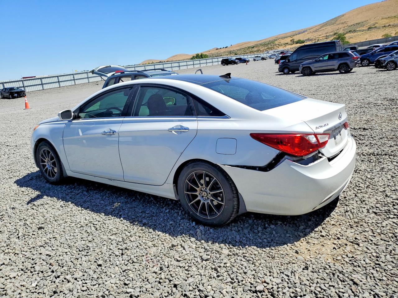 2012 Hyundai Sonata Limited White vin: 5NPEC4AC3CH478210