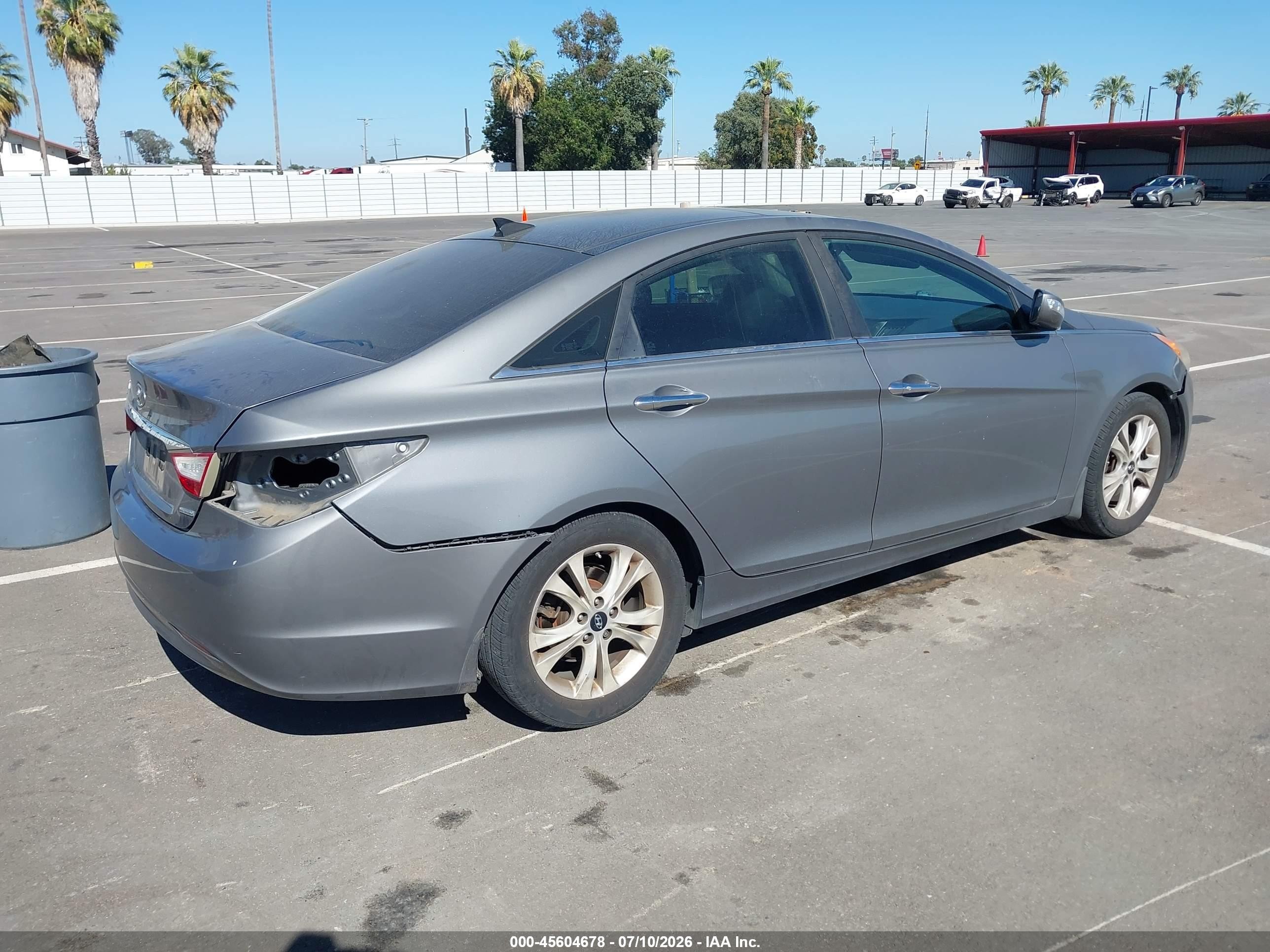 2013 Hyundai Sonata Limited Silver vin: 5NPEC4AC3DH549827