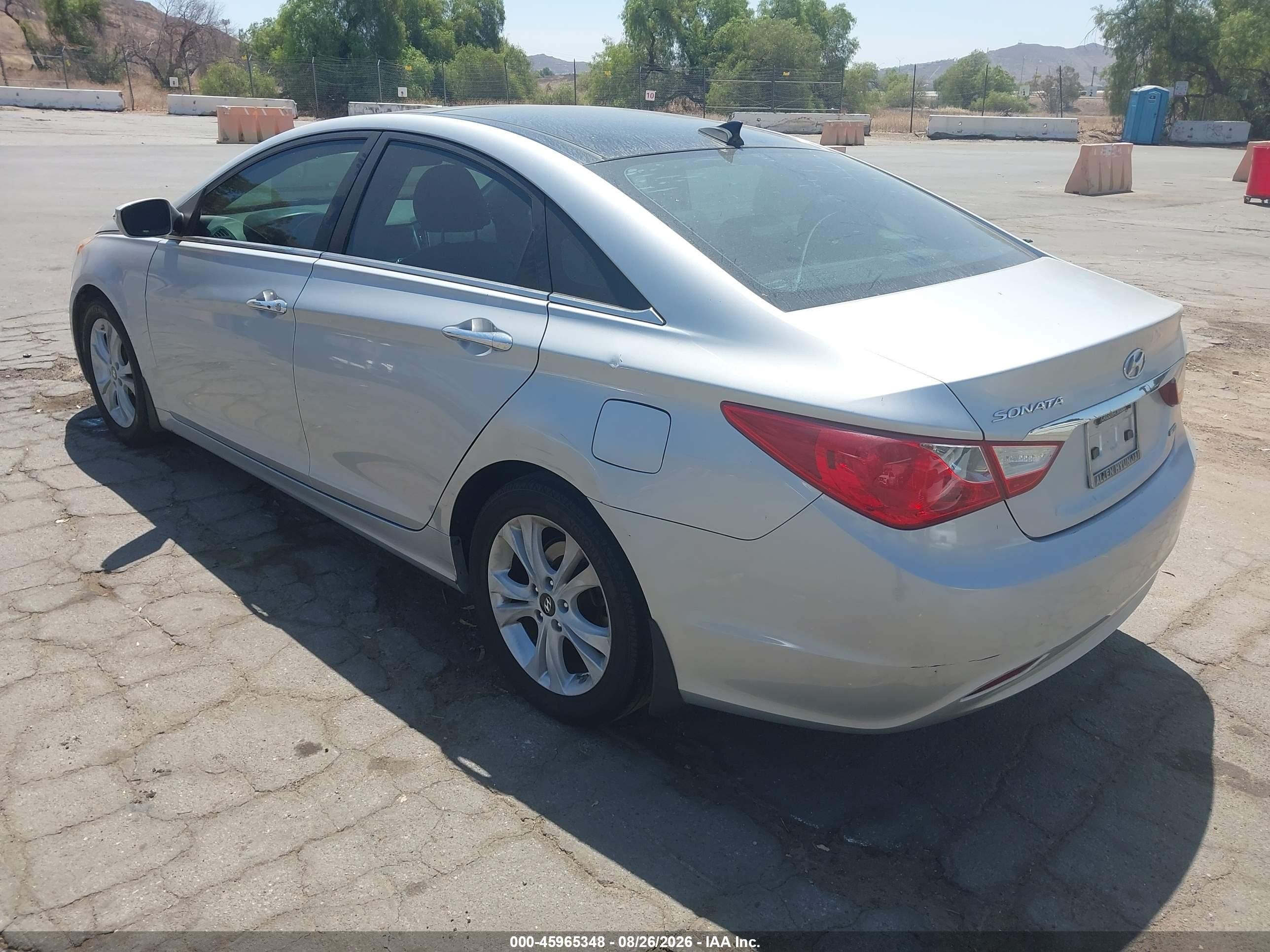 2013 Hyundai Sonata Limited Silver vin: 5NPEC4AC3DH552968