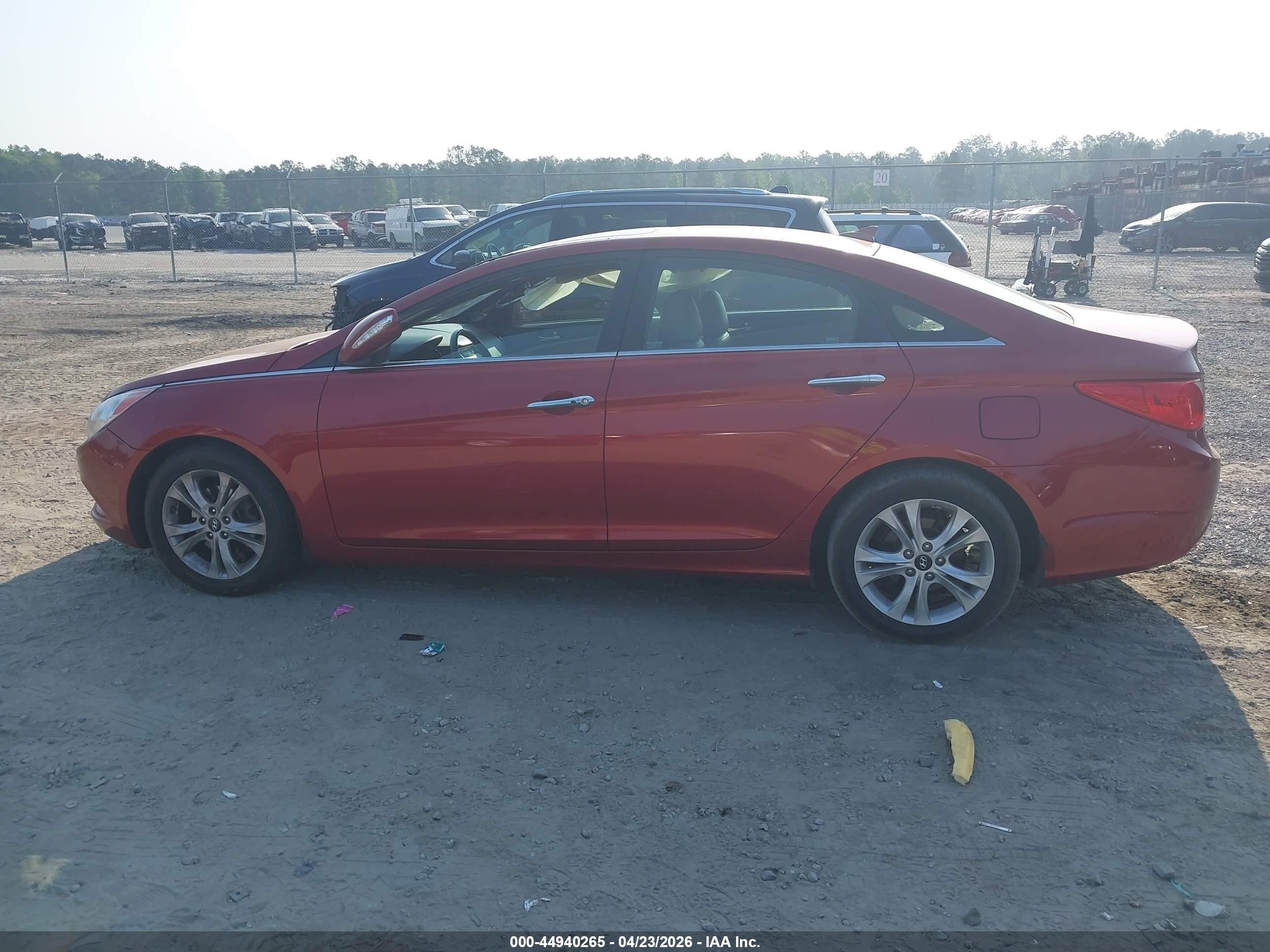 2013 Hyundai Sonata Limited Red vin: 5NPEC4AC3DH582083