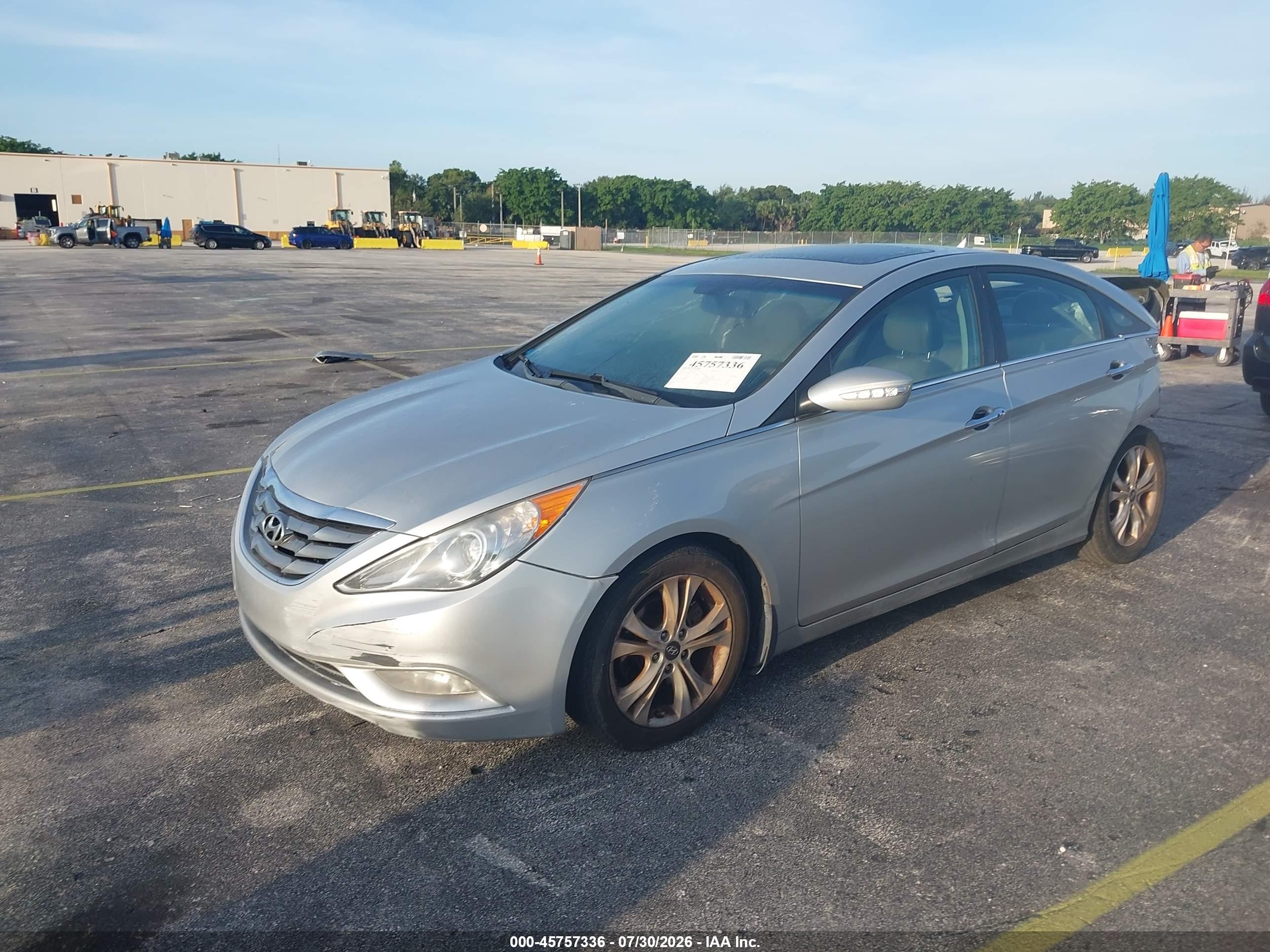 2013 Hyundai Sonata Limited Silver vin: 5NPEC4AC3DH612120