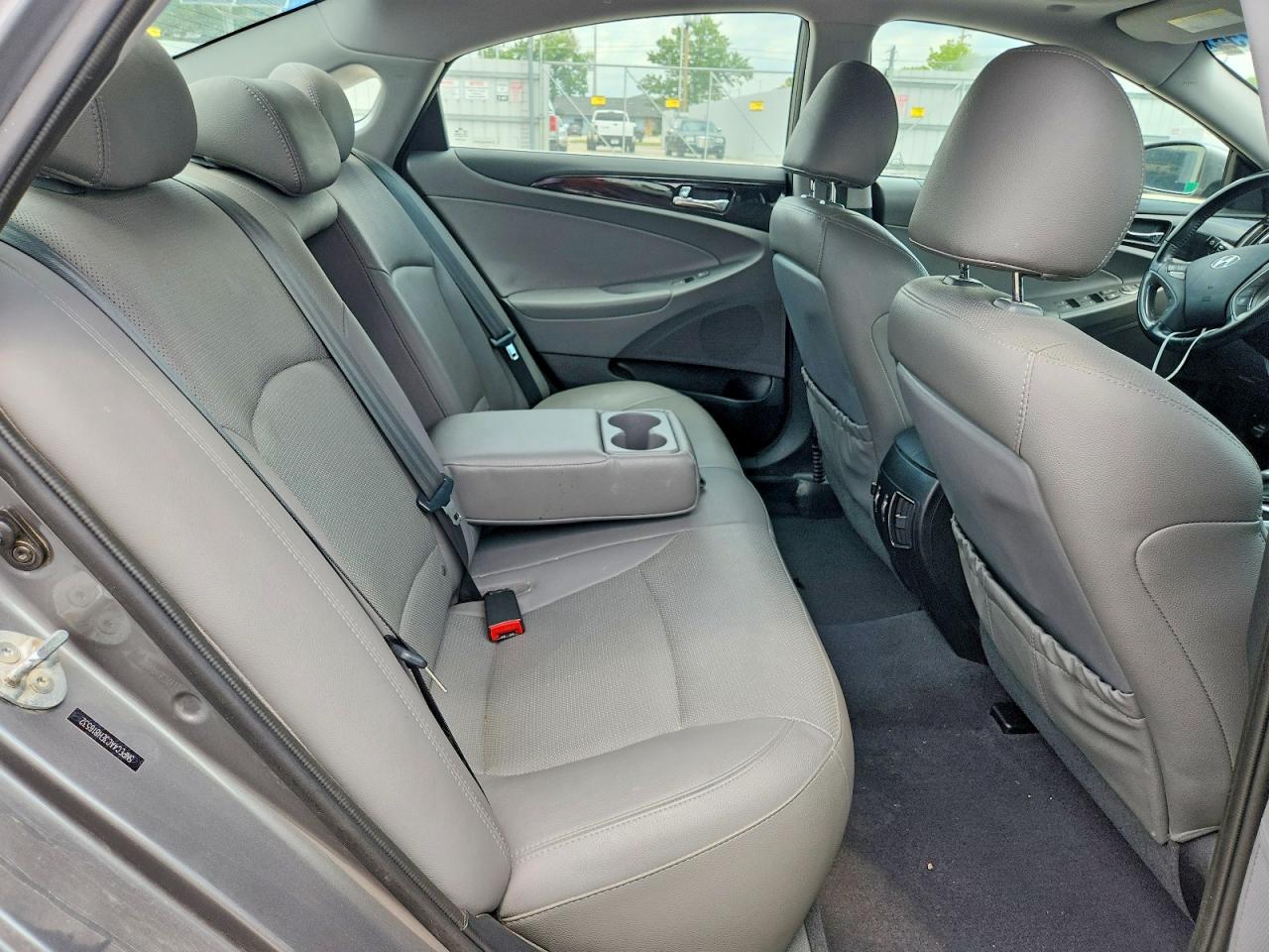 2014 Hyundai Sonata Limited Silver vin: 5NPEC4AC3EH816532