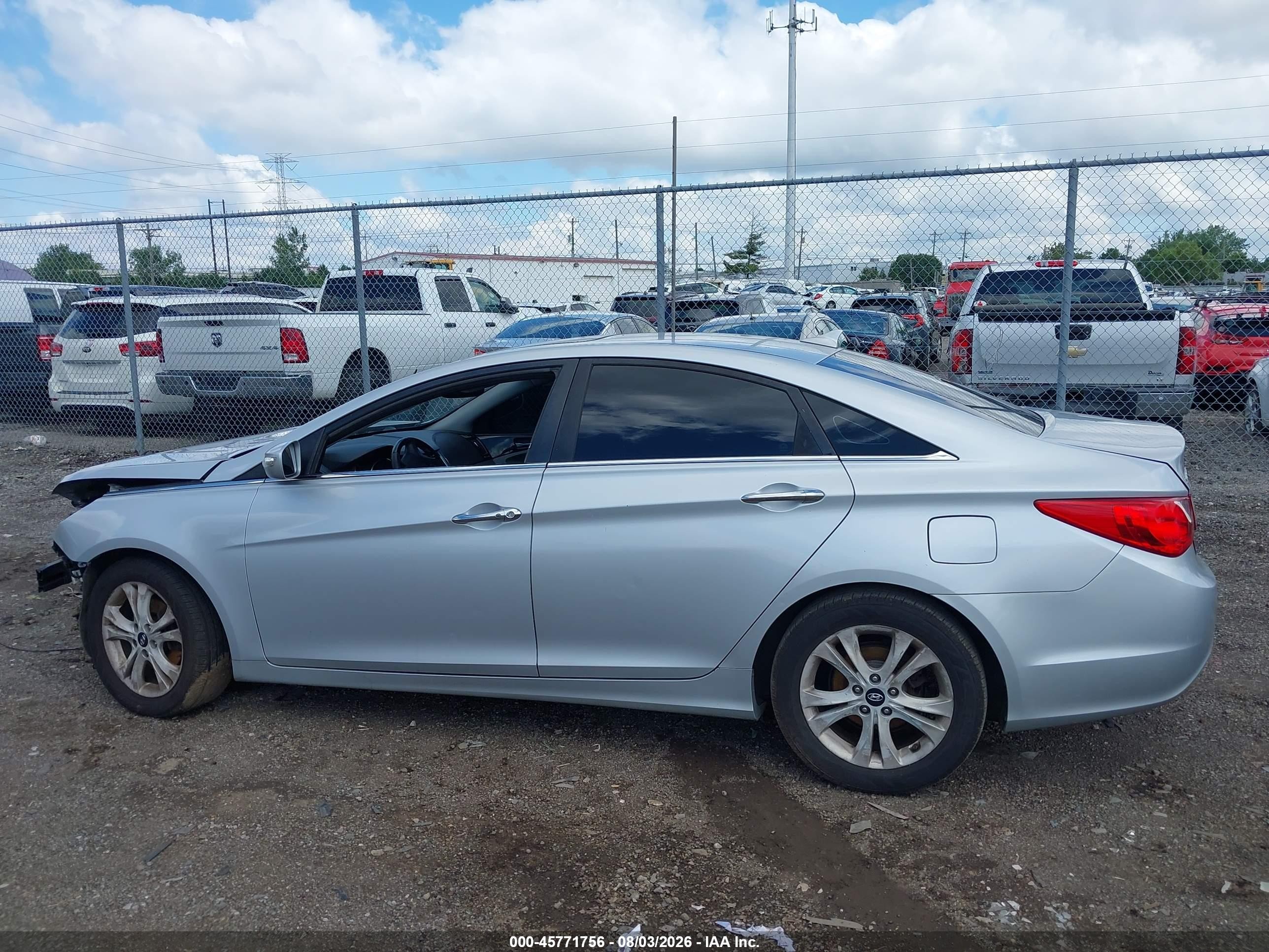 2011 Hyundai Sonata Limited Silver vin: 5NPEC4AC4BH303611