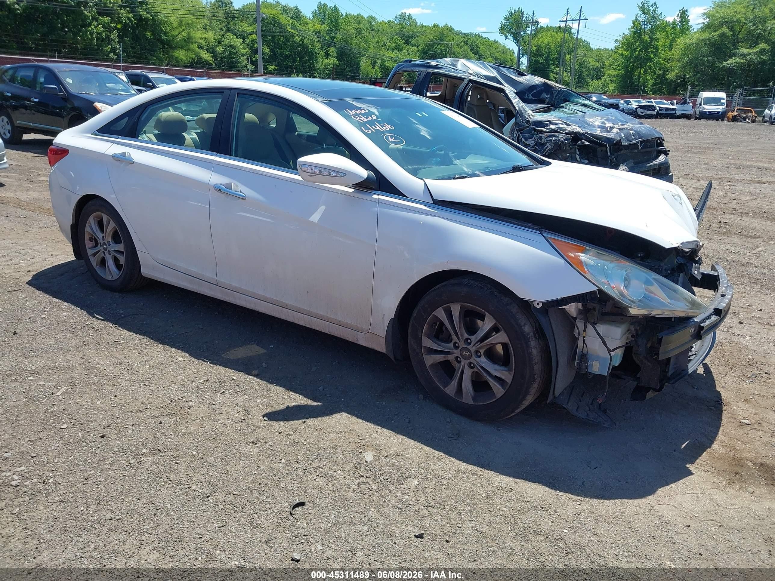 2012 Hyundai Sonata Limited White vin: 5NPEC4AC4CH379184