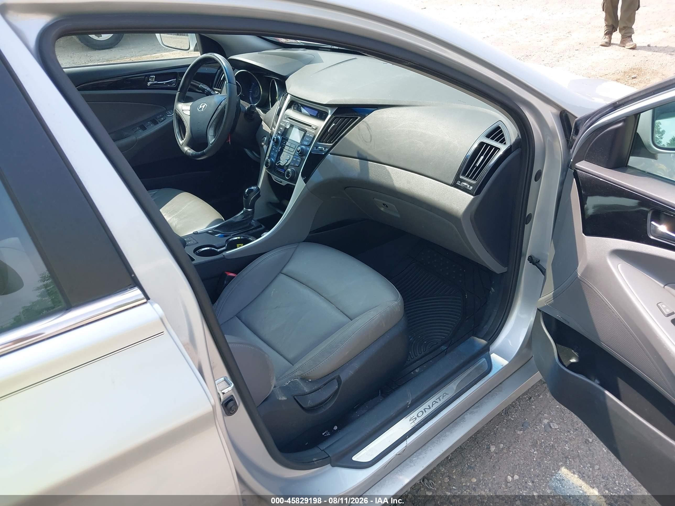 2012 Hyundai Sonata Limited Silver vin: 5NPEC4AC4CH421952