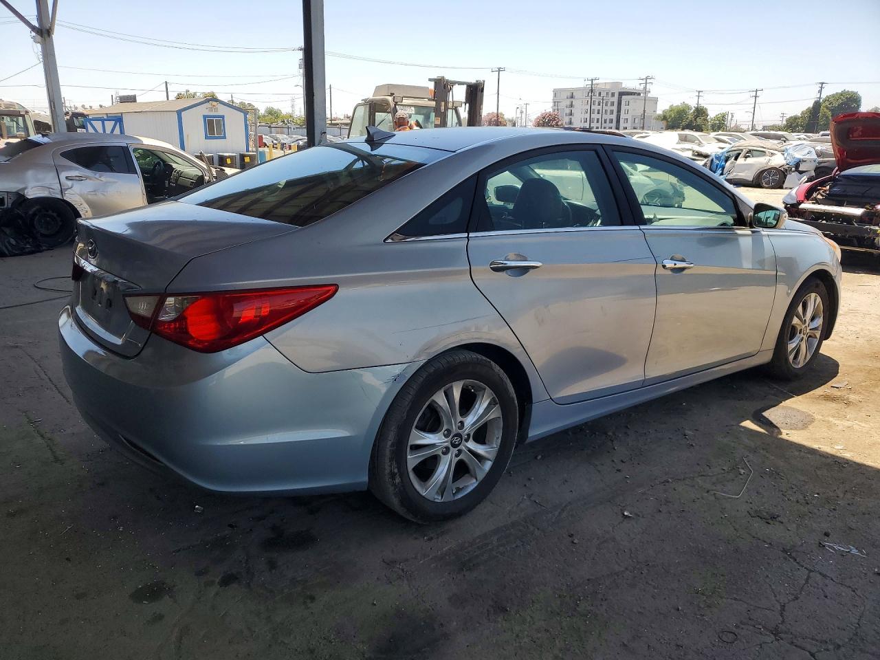2013 Hyundai Sonata Limited Серебряный vin: 5NPEC4AC4DH640251
