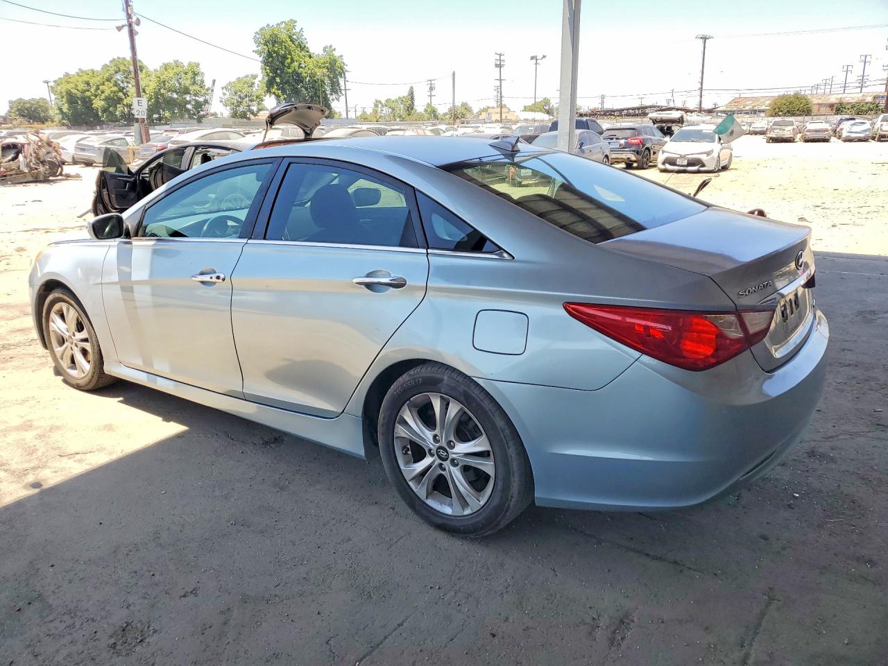 2013 Hyundai Sonata Limited Серебряный vin: 5NPEC4AC4DH640251