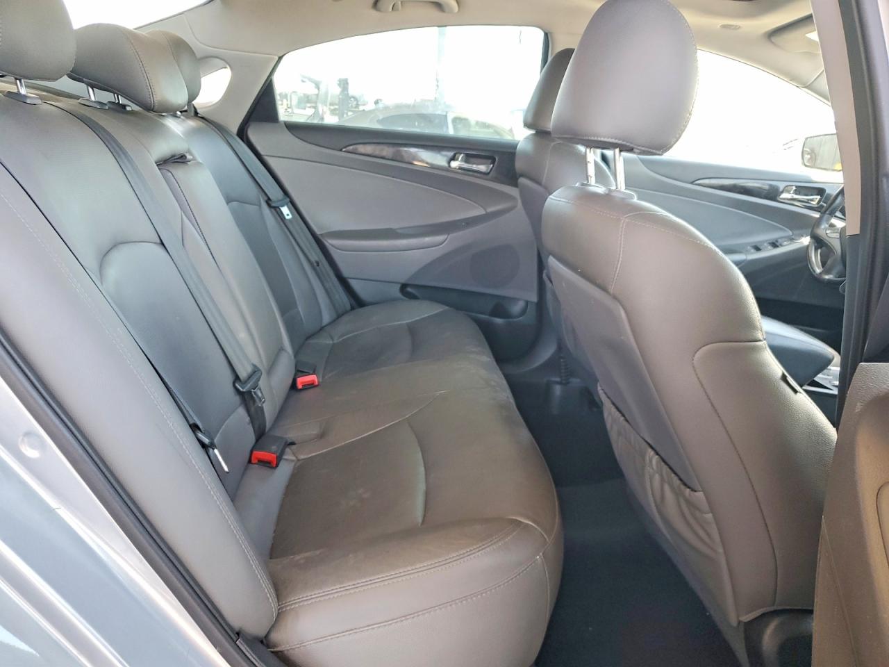 2013 Hyundai Sonata Limited Серебряный vin: 5NPEC4AC4DH640251