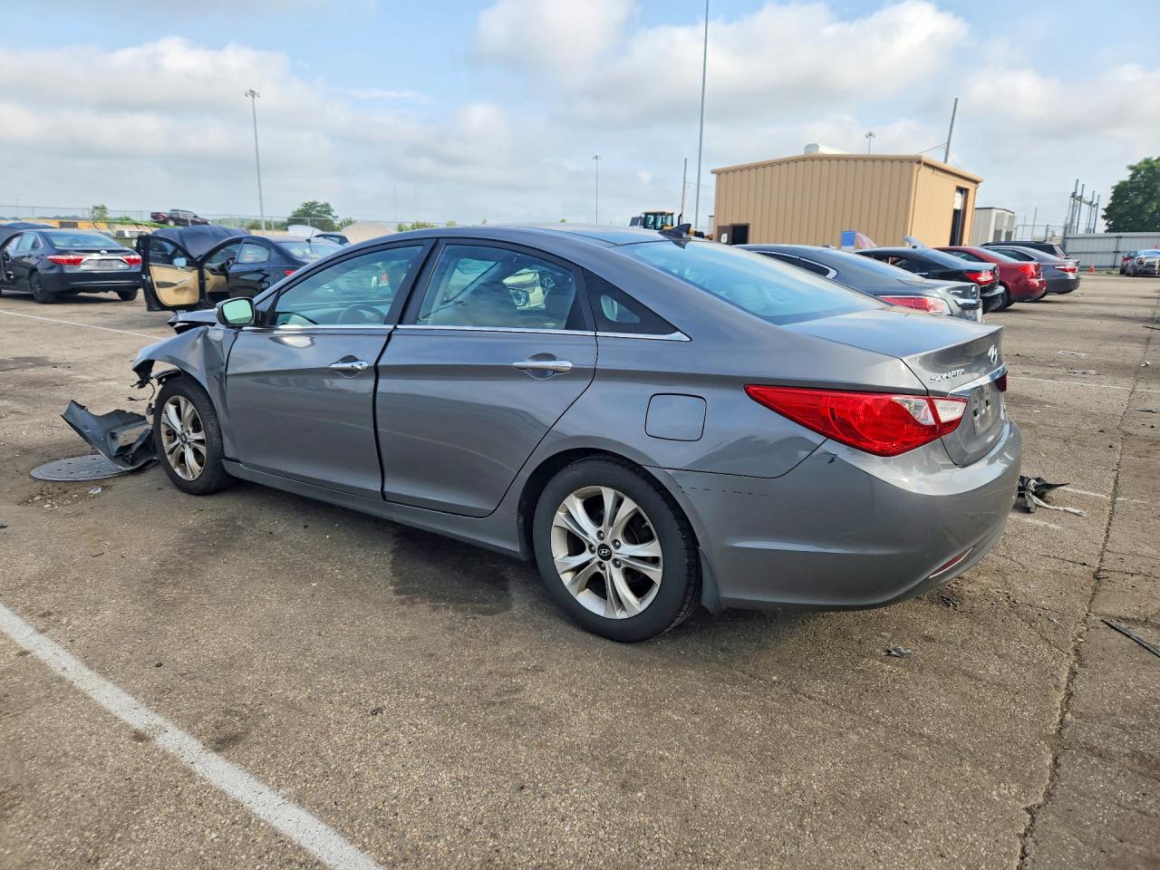2013 Hyundai Sonata Limited Silver vin: 5NPEC4AC4DH686064