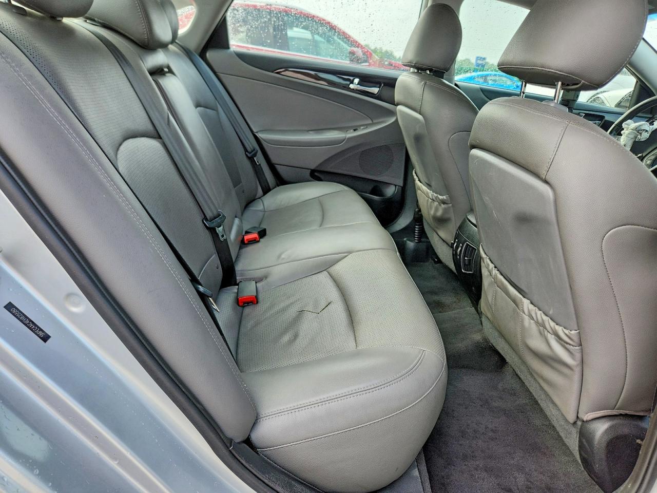 2014 Hyundai Sonata Limited Silver vin: 5NPEC4AC4EH825580