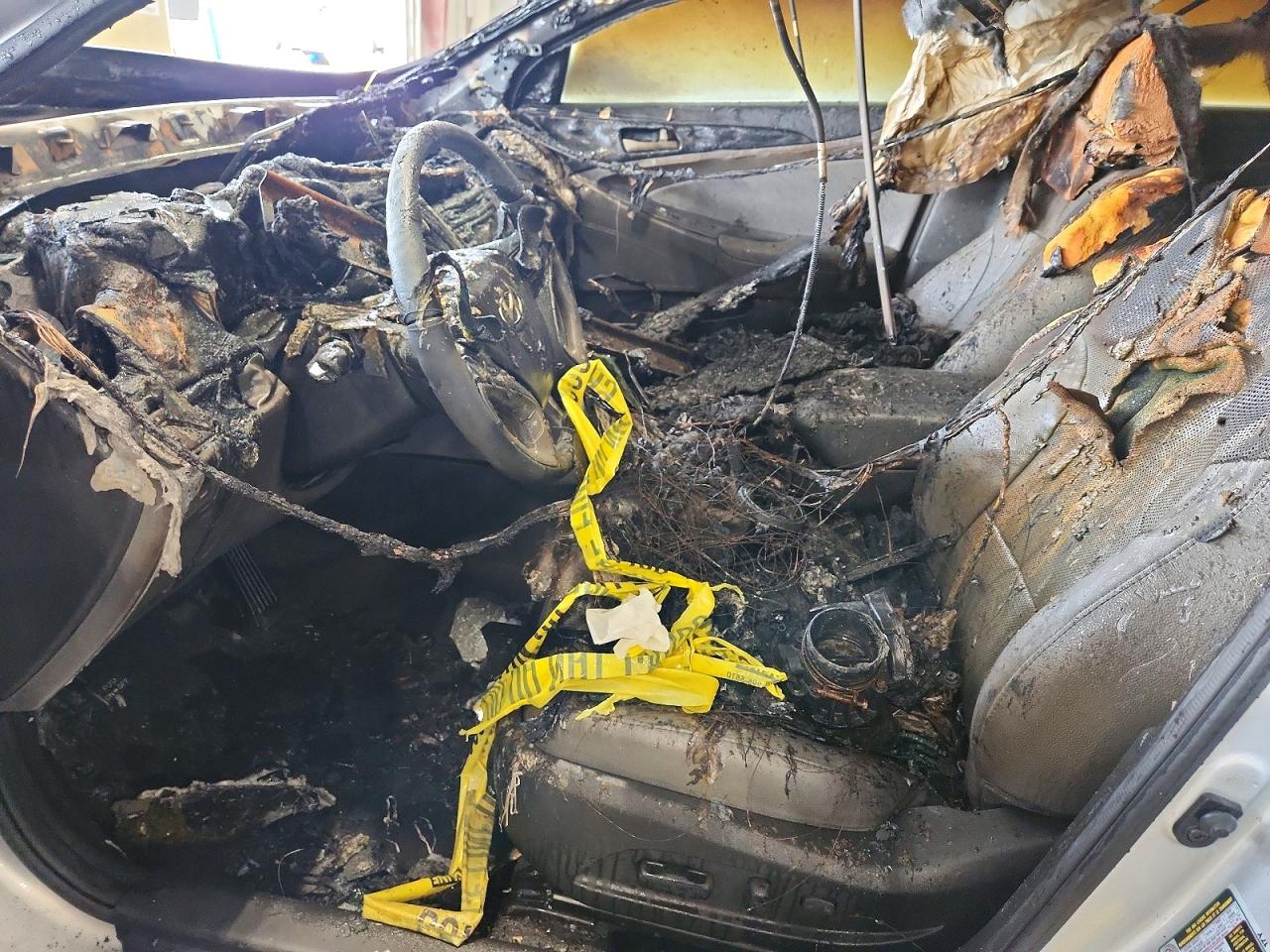 2014 Hyundai Sonata Limited Серебряный vin: 5NPEC4AC4EH839446