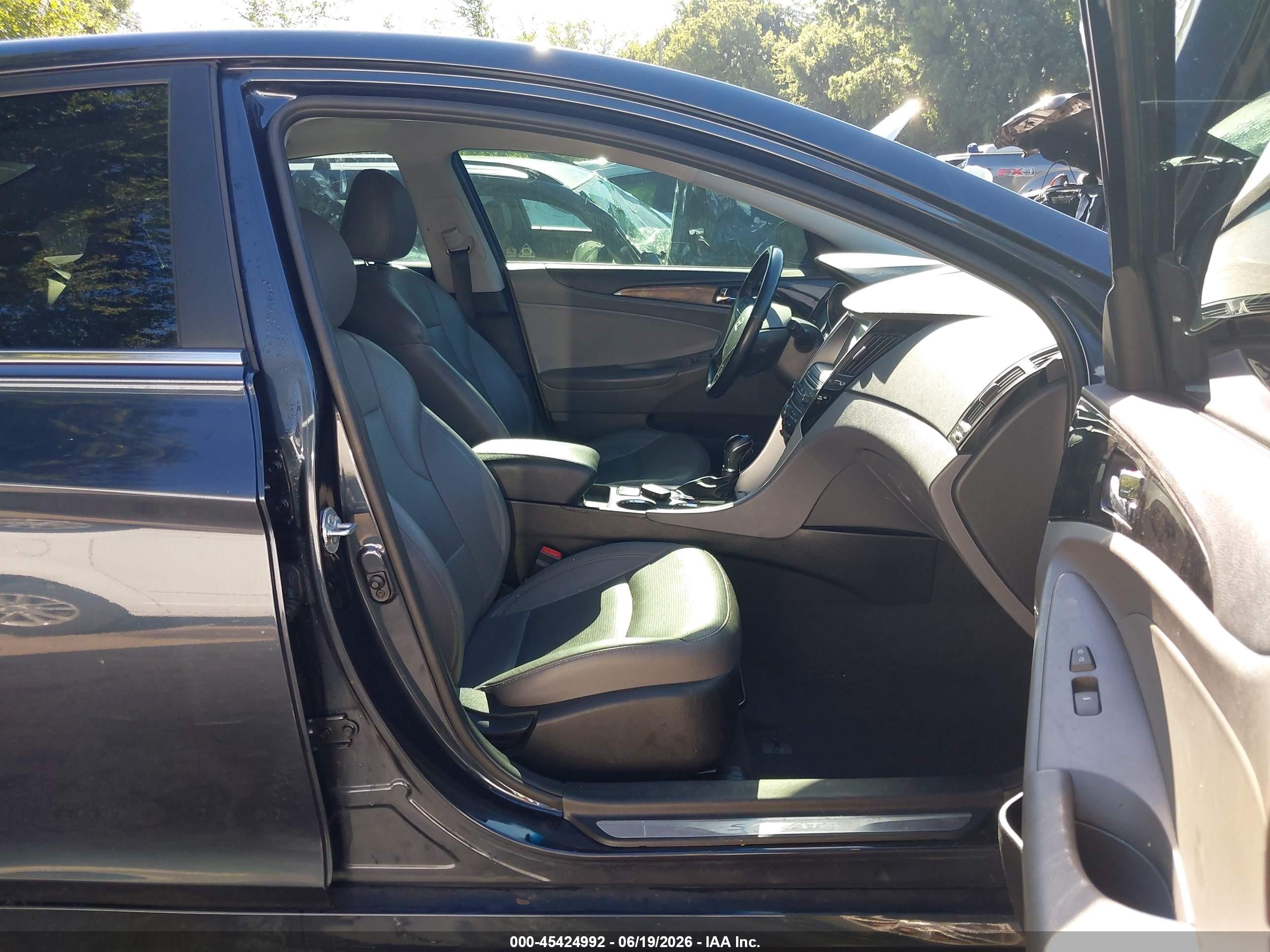 2014 Hyundai Sonata Limited Gray vin: 5NPEC4AC4EH921810