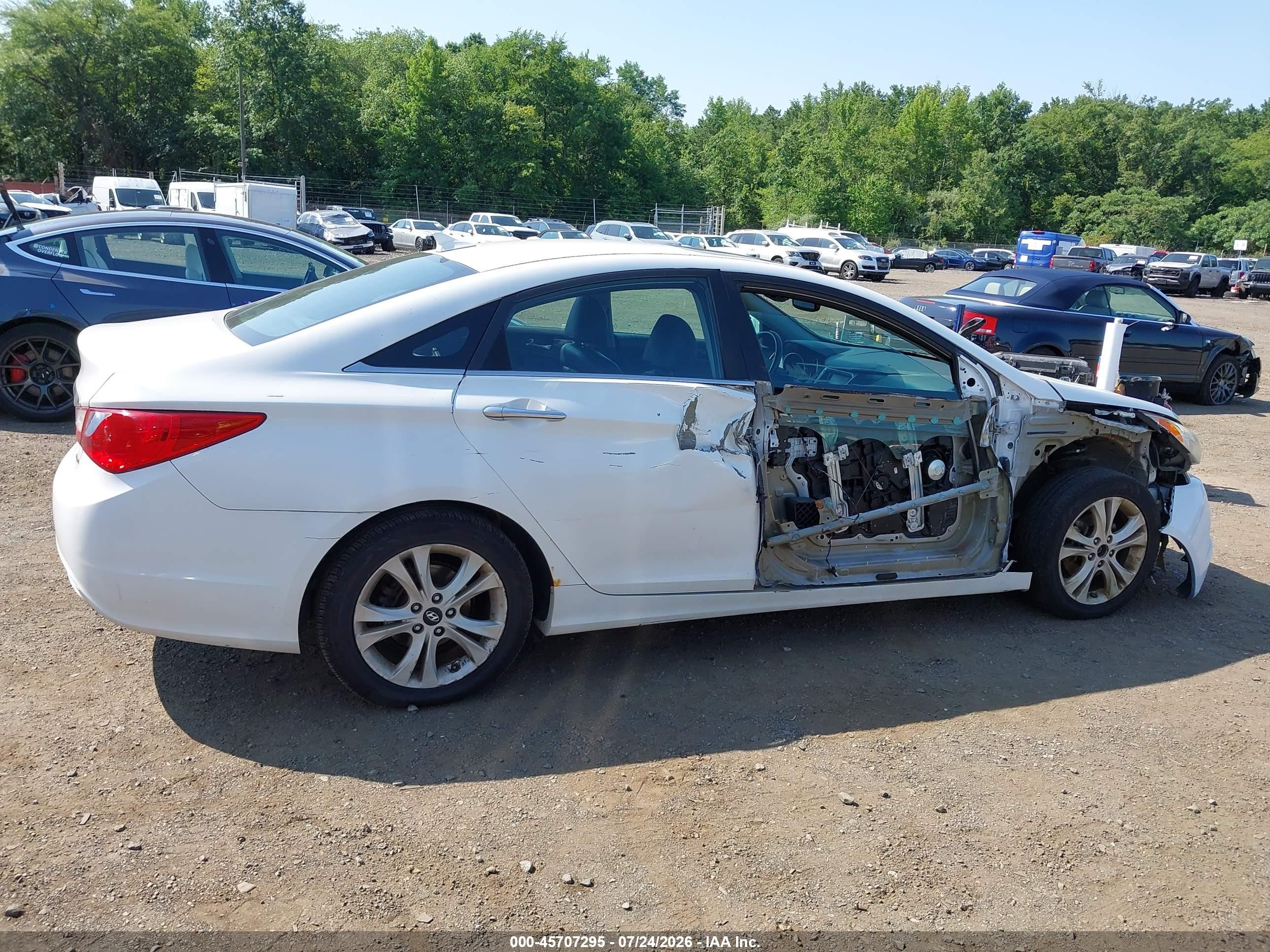 2011 Hyundai Sonata Limited White vin: 5NPEC4AC5BH000546