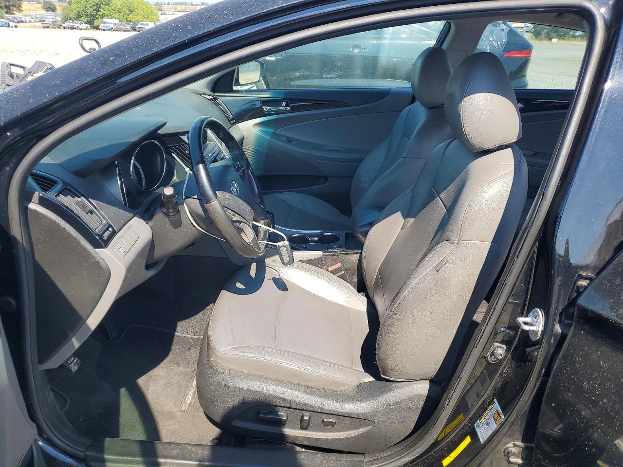 2011 Hyundai Sonata Limited Black vin: 5NPEC4AC5BH002250