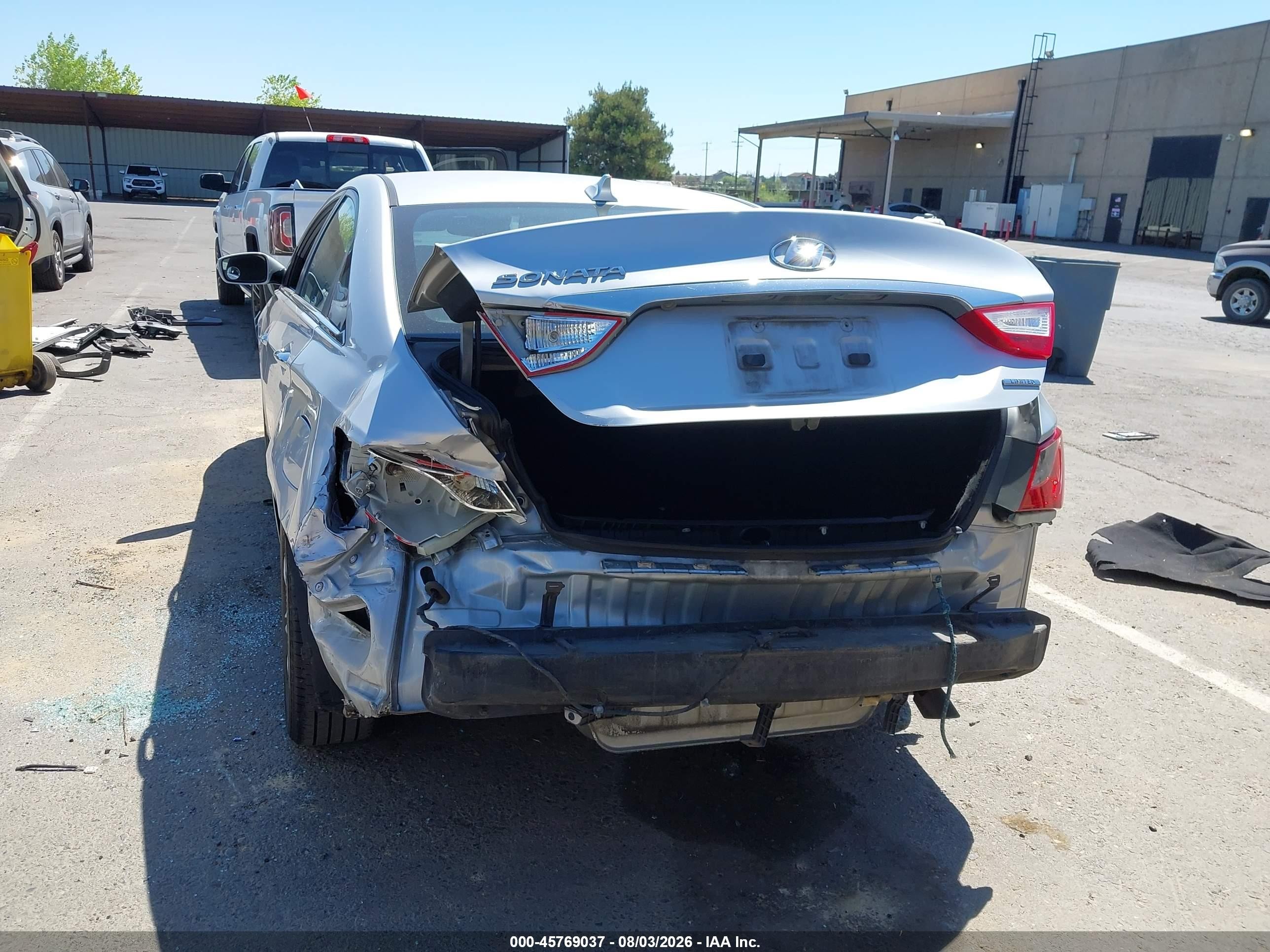 2011 Hyundai Sonata Limited Silver vin: 5NPEC4AC5BH014754
