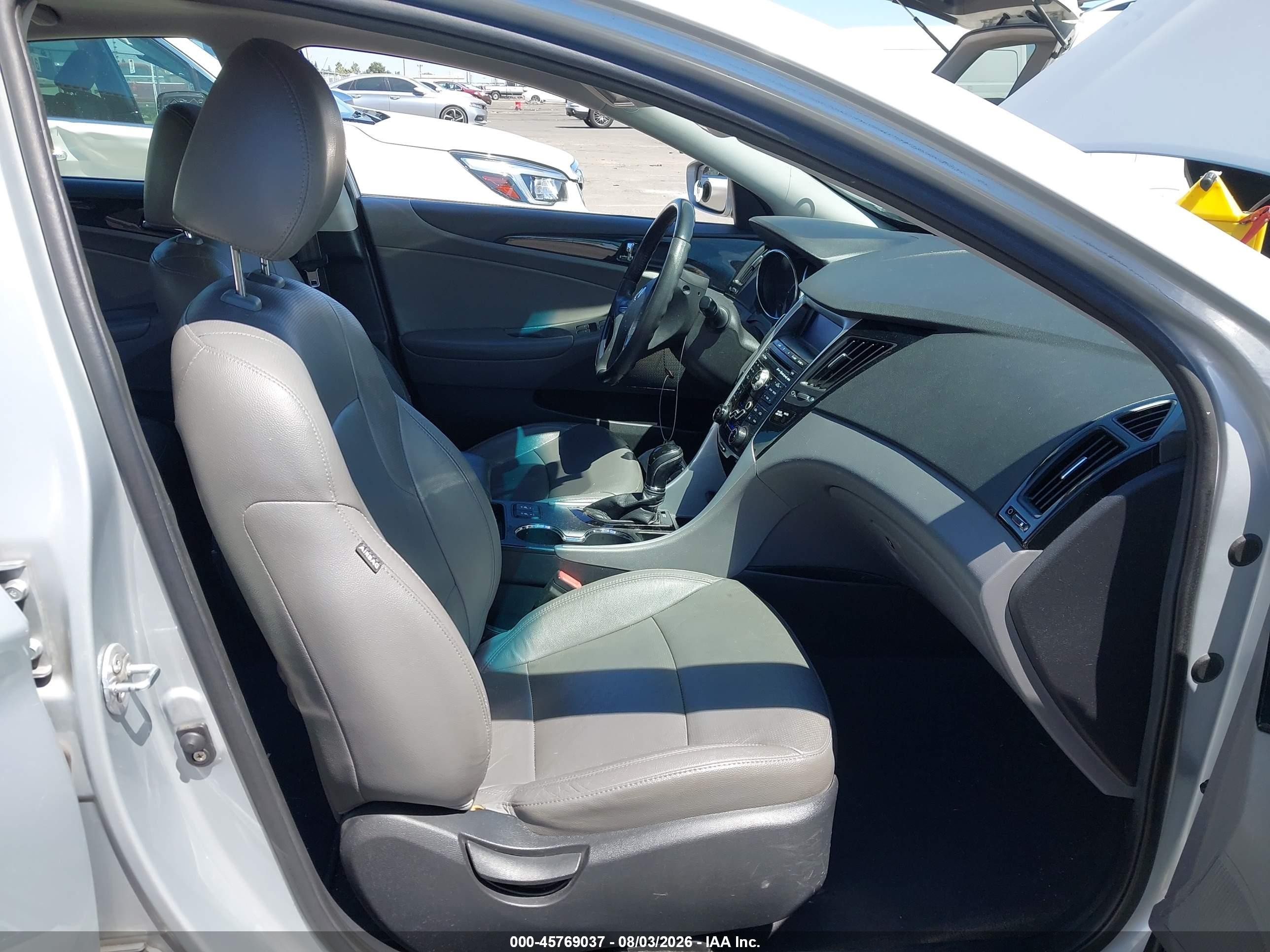 2011 Hyundai Sonata Limited Silver vin: 5NPEC4AC5BH014754