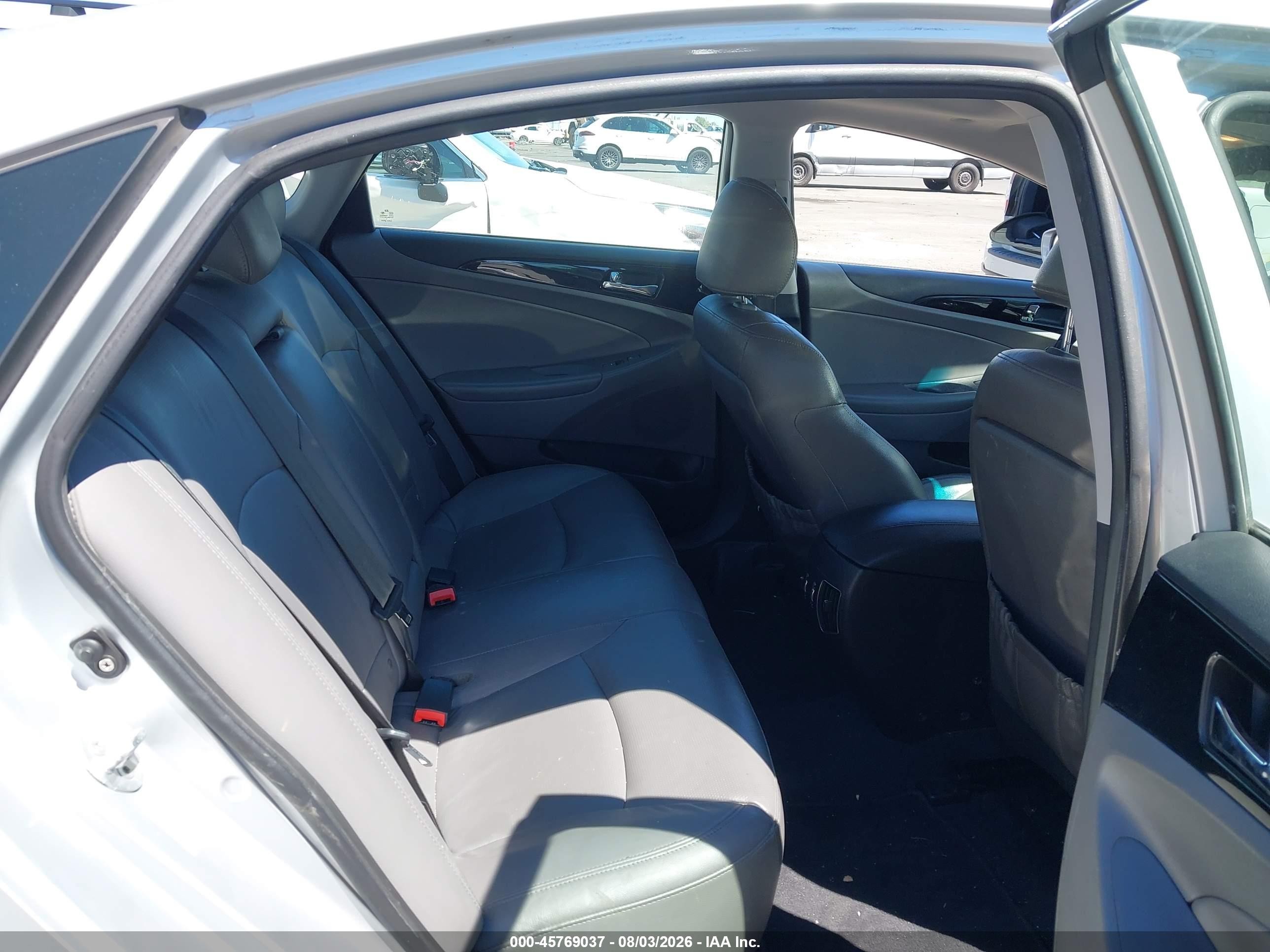 2011 Hyundai Sonata Limited Silver vin: 5NPEC4AC5BH014754