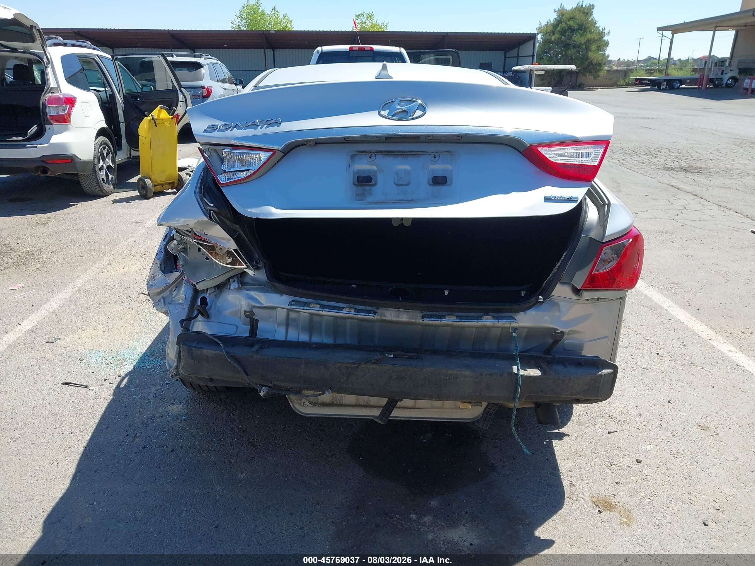 2011 Hyundai Sonata Limited Silver vin: 5NPEC4AC5BH014754
